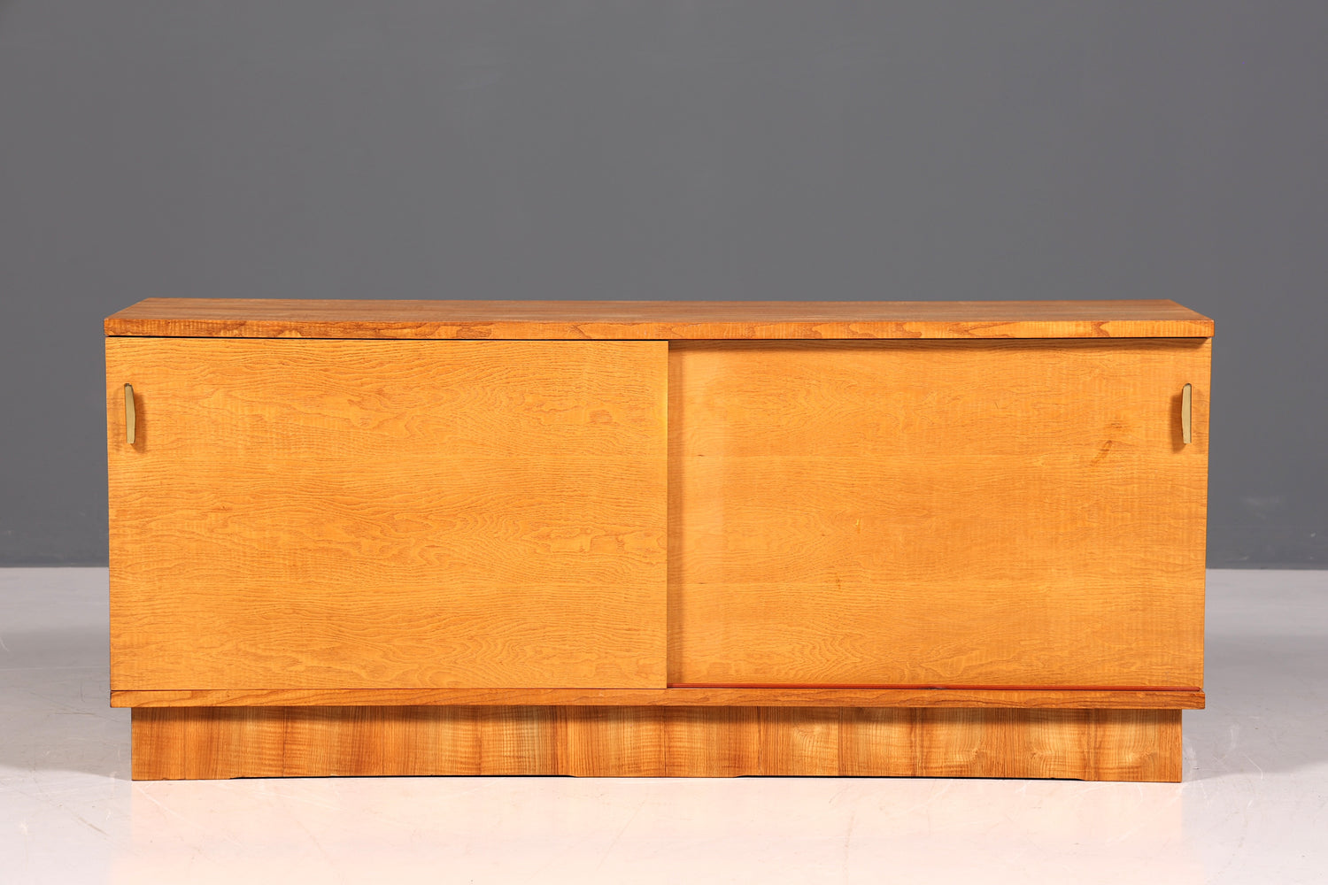 Traumhaftes Mid Century Sideboard Vintage Schrank Schiebetür Kommode TV Schrank 60s