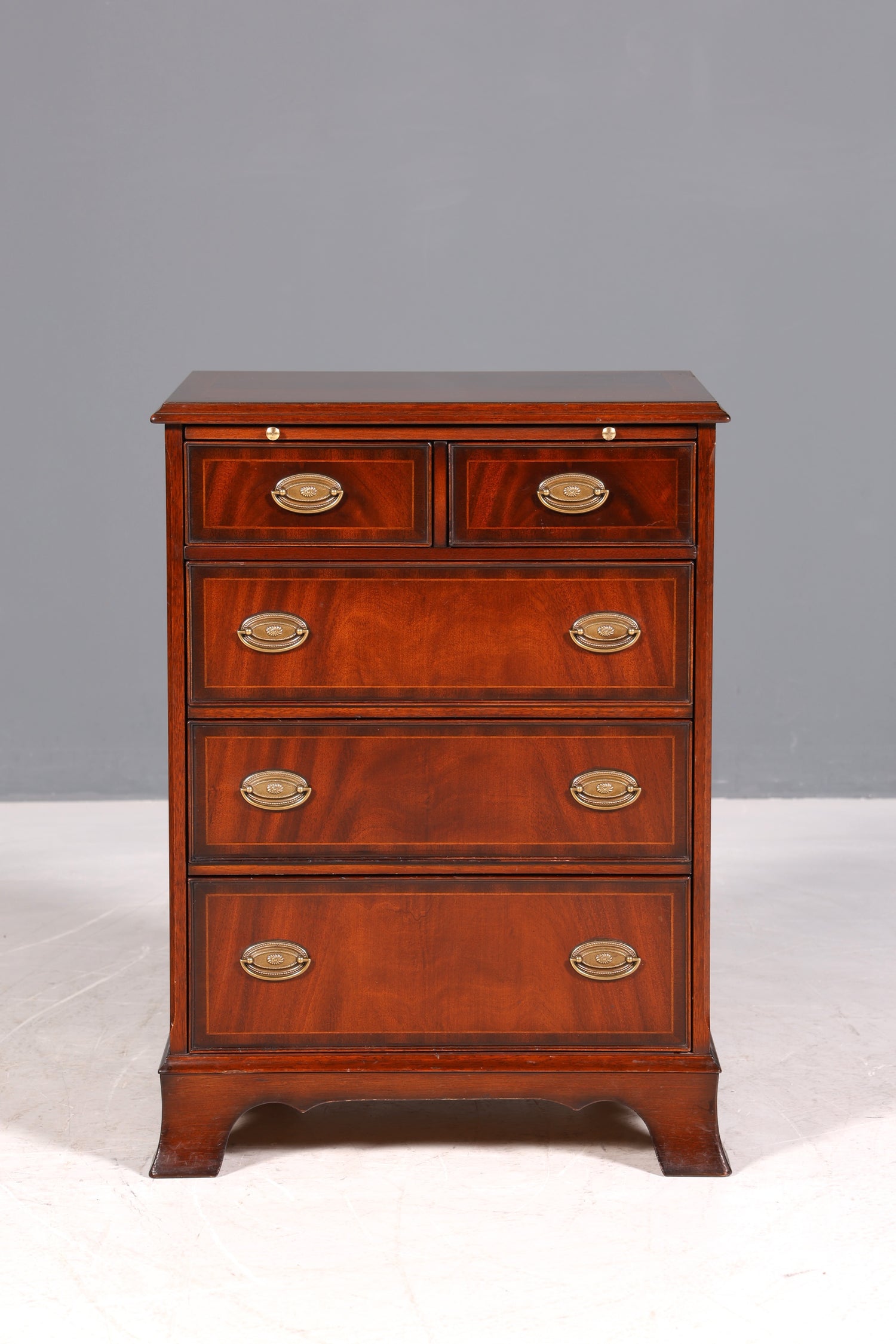 F979 Finish HELDENSE Wunderschöne Englische Kommode Holz TV Schrank Antik Sideboard