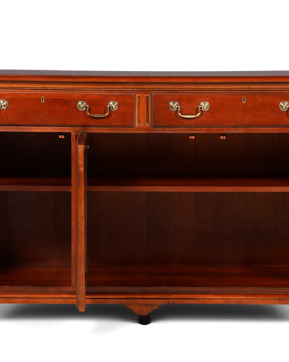 Hauptstadt Möblerei Drexel Heritage Sideboard aus dunklem Holz mit sieben Schubladen und Messinggriffen im Antik-Stil