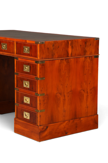 Hauptstadt Möblerei maritimer Military Chest Schreibtisch aus Holz mit Lederauflage und Messingbeschlägen