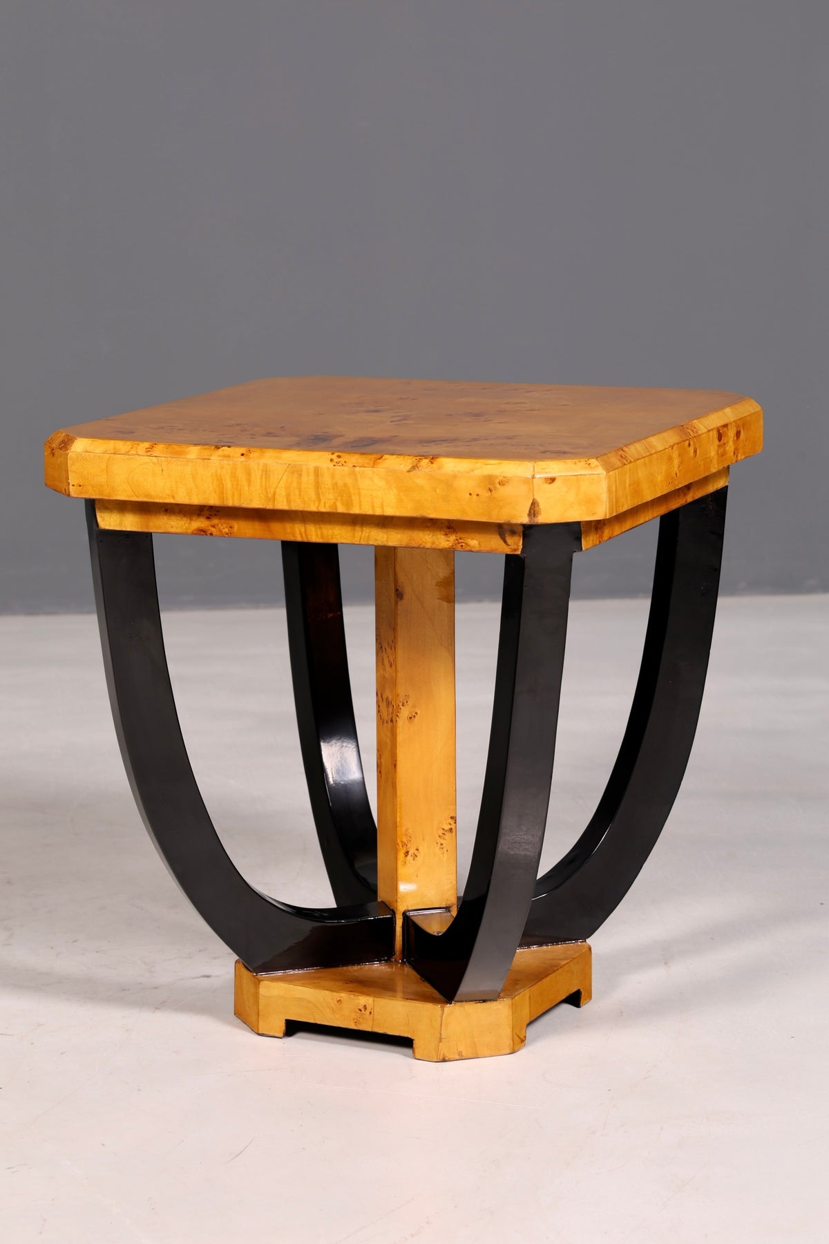 Stilvoller Art Deco Stil Tisch Luxus Couchtisch Biedermeier Ablagetisch Birke