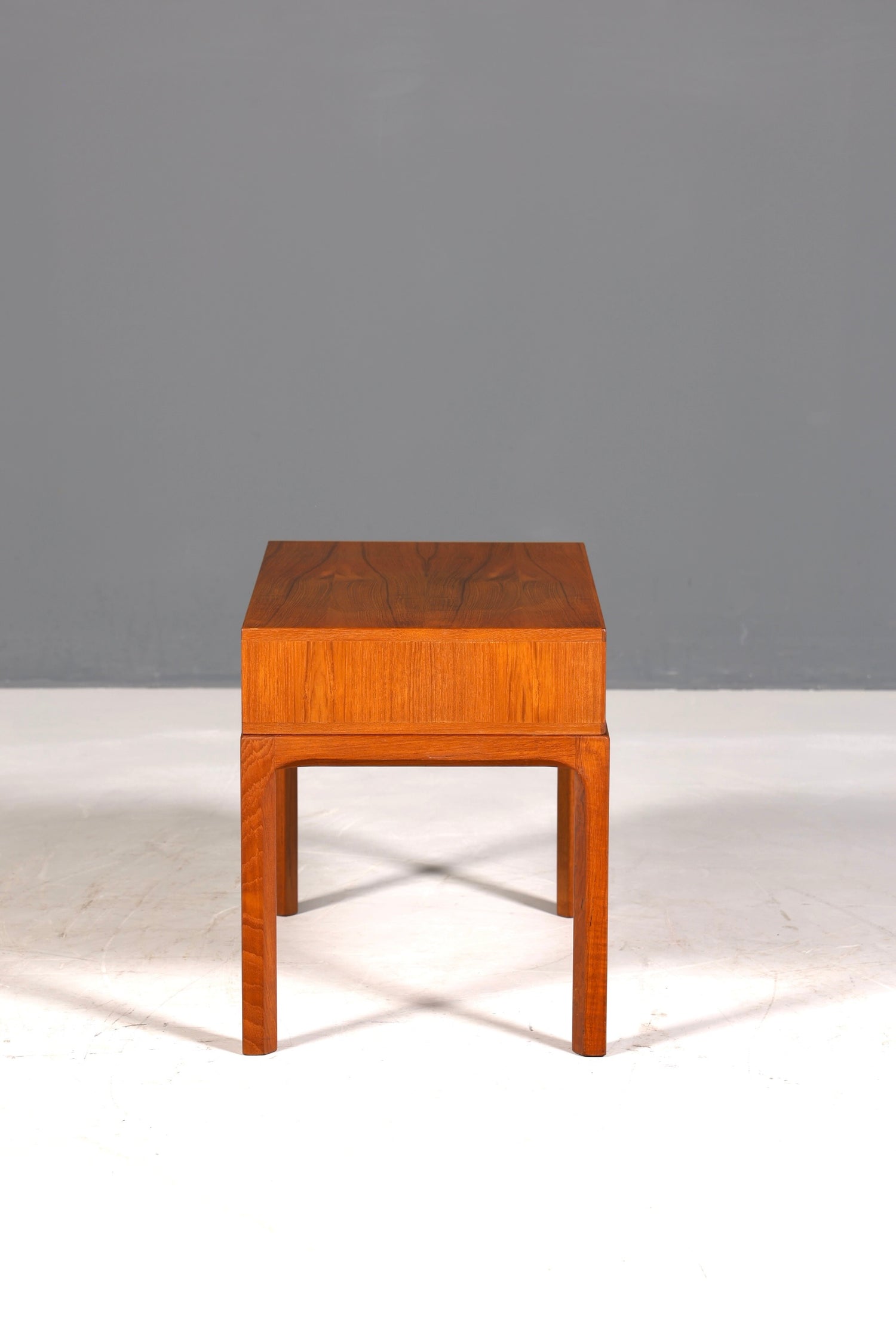 Wunderschöner Aksel Kjersgaard Beisteltlisch Mid Century Ablage Tisch Teak Holz Danish Design Nachttisch
