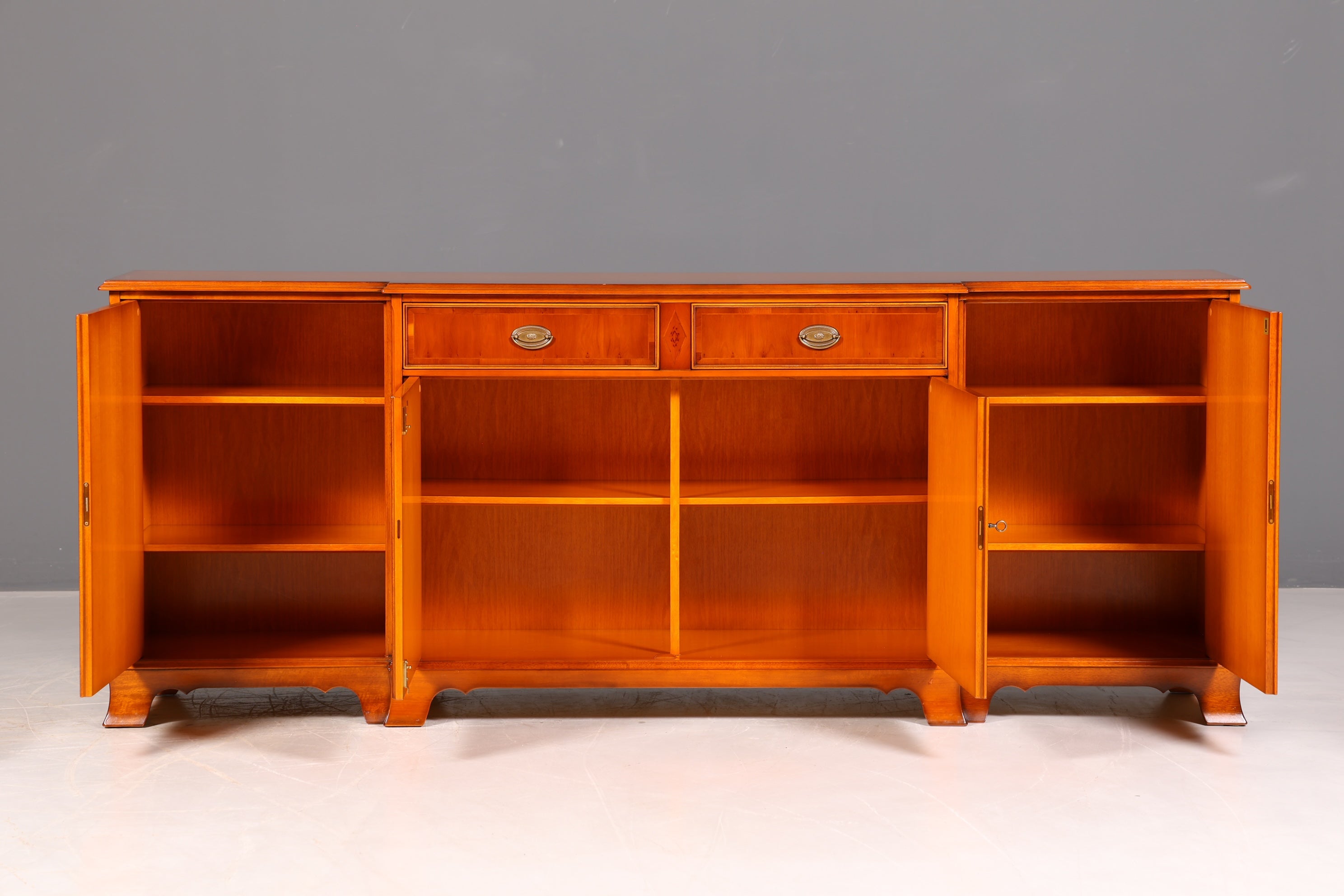 Wunderschönes Original Heldense Sideboard Eibe Englisch Buffetschrank Kommode Antik Schrank Vintage