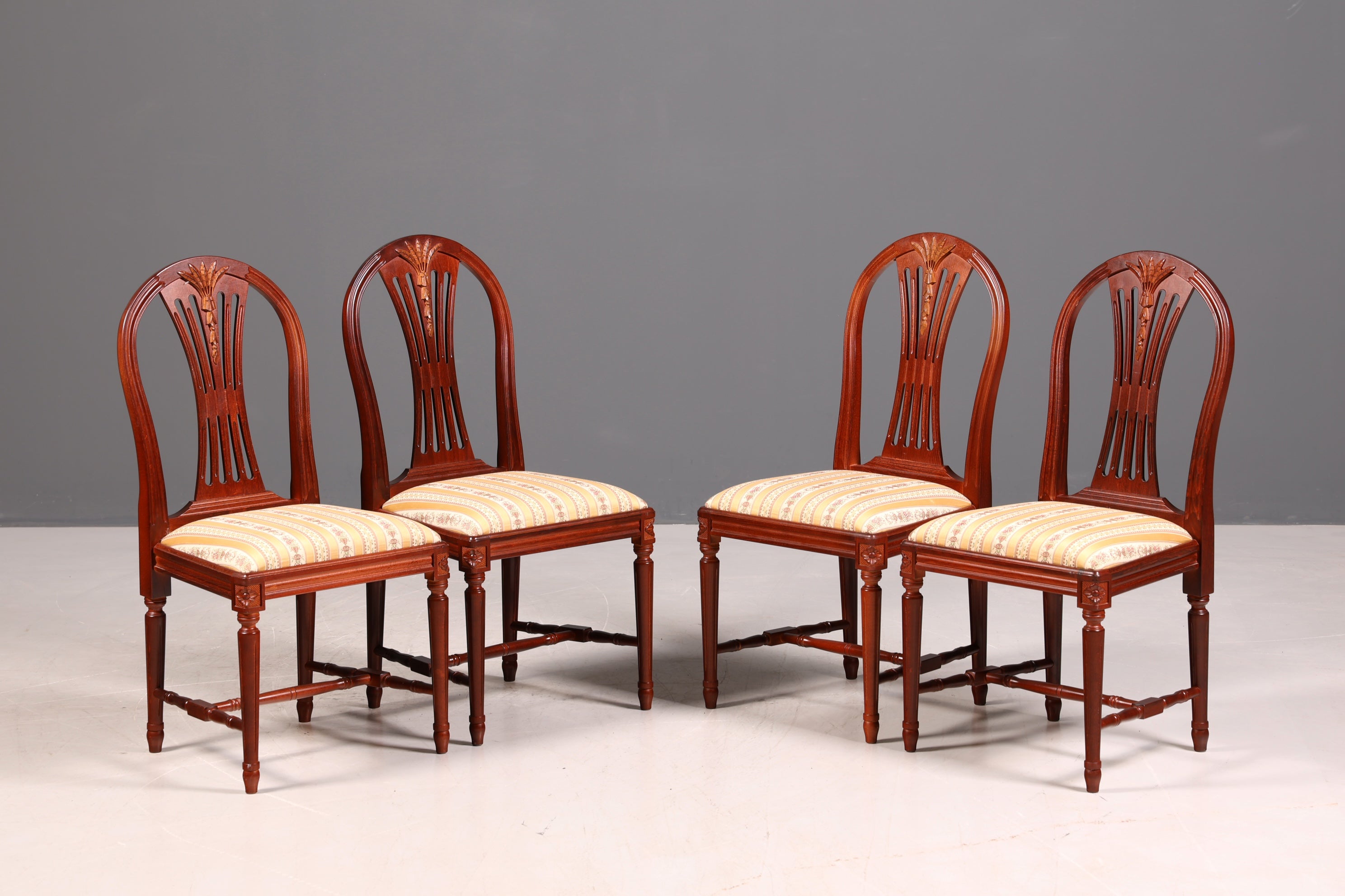 G452 Finish cm 4x Edle Englische Stühle Englisch Dining Chairs Antik 60er Jahre Küchenstühle Stuhlset (Kopie)