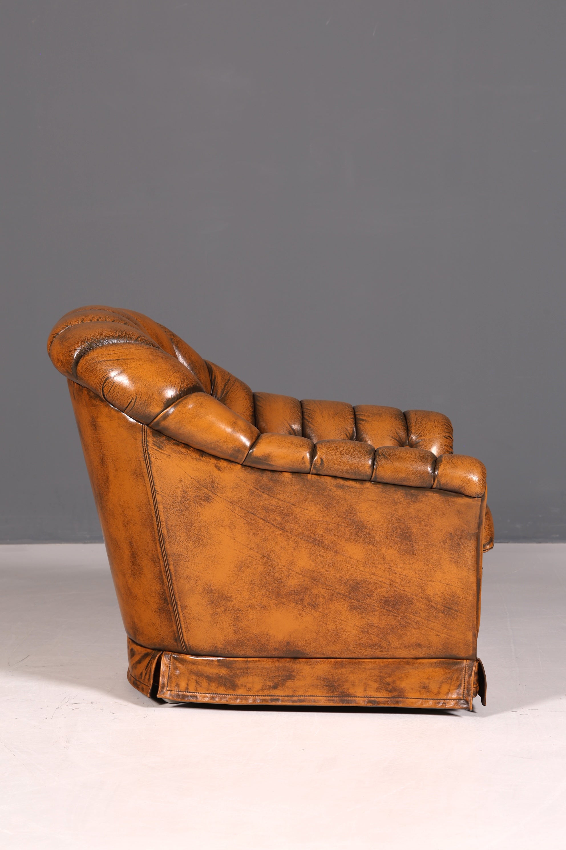 G150 Finish cm Stilvoller Original Chesterfield Sessel Englischer Armlehnsessel Englisch Herrensessel (Kopie 2)