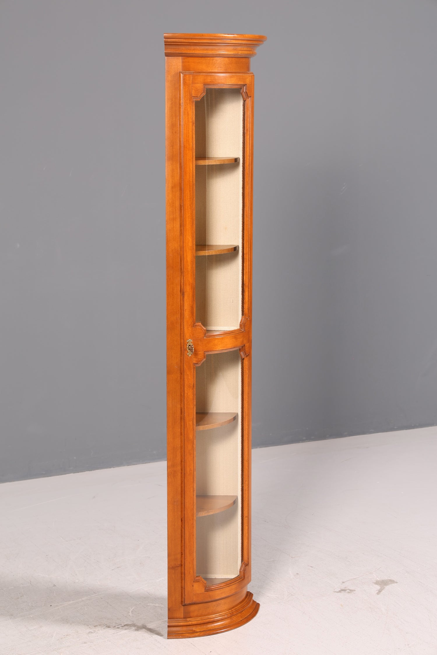 Wunderschöne Original Selva Eckvitrine Antik Stil Vitrine Schrank Geschirrschrank Glasvitrine
