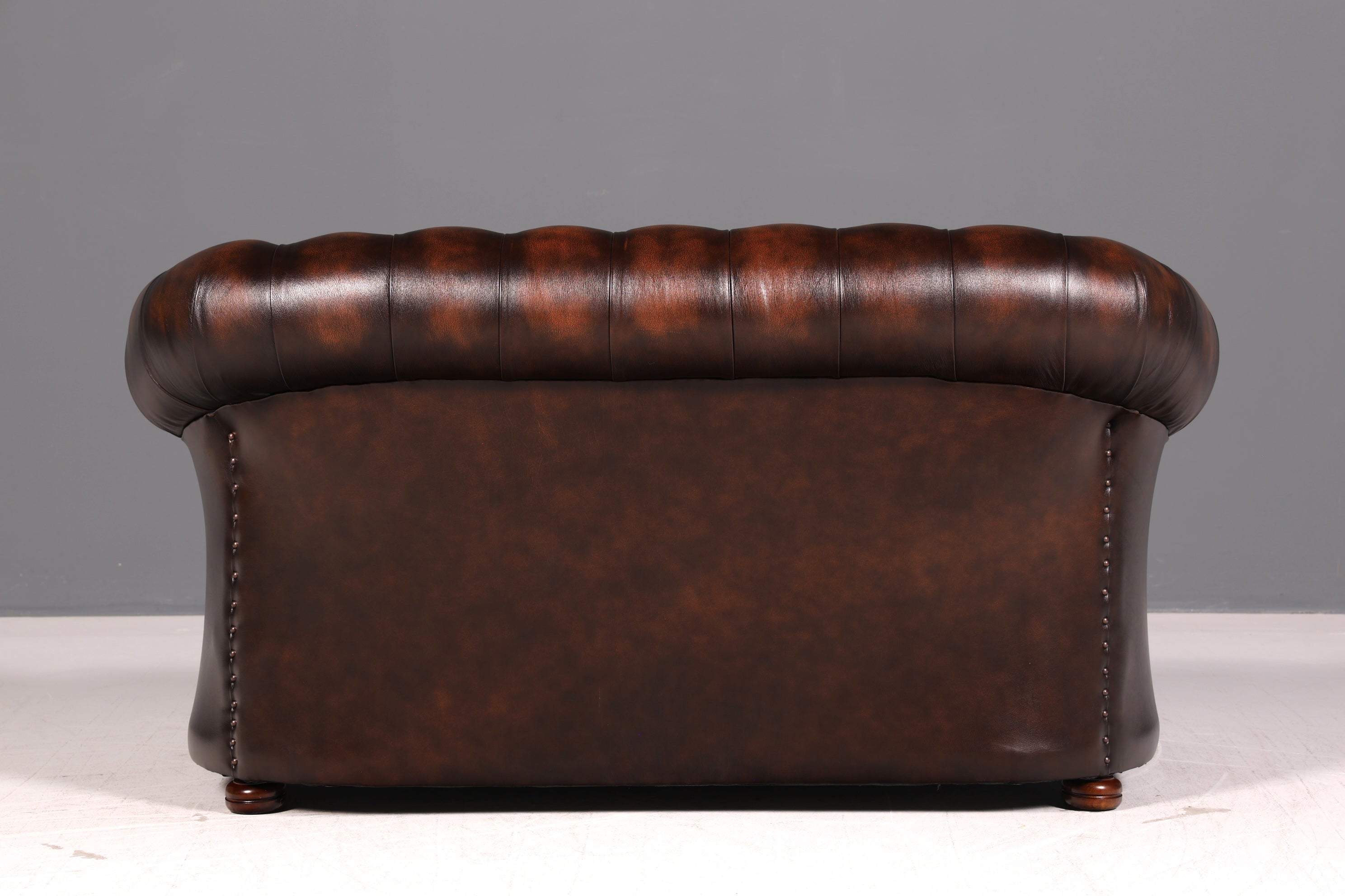 Beautiful Original Chesterfield Centurion 2-Seater Couch Real Leather Sofa English UK Leather Sofa Antique