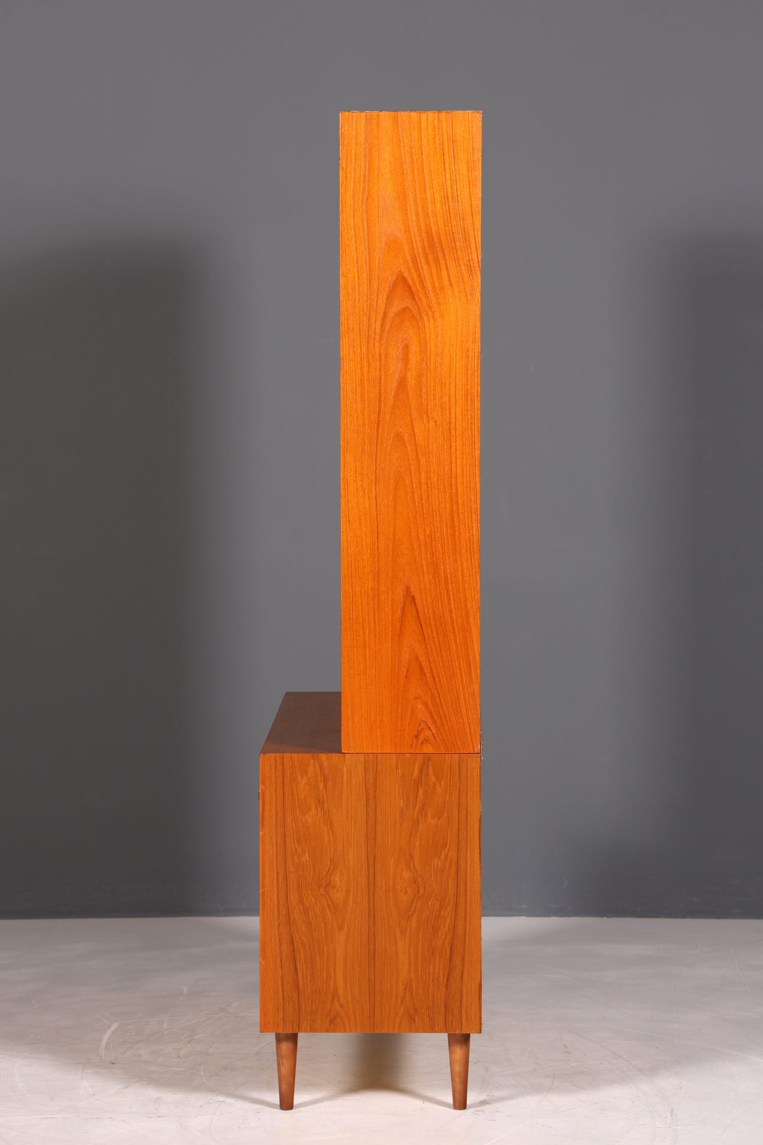 Wunderschönes Mid Century Regal Danish Design Teak Holz Schrank Retro Bücherregal Kommode 1 von 2