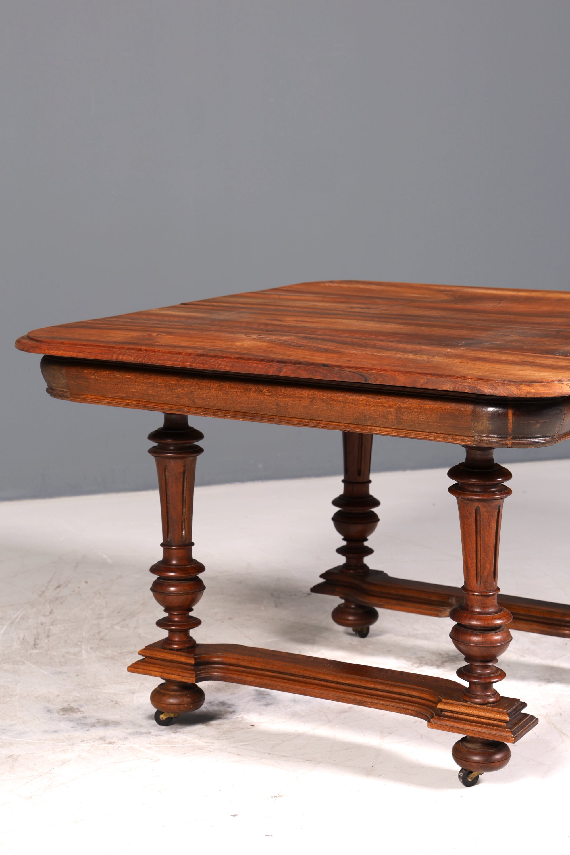 E904 Finish Traumhafter Gründerzeit Tisch ausziehbarer Esstisch Nussbaum Antik Küchentisch