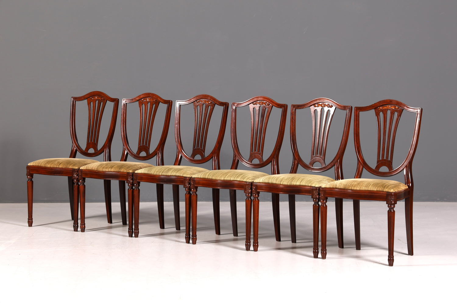 6x Traumhafte Stühle im Gustavianischen Stil Englisch Küchenstühle Antik Stuhl Set Esszimmer