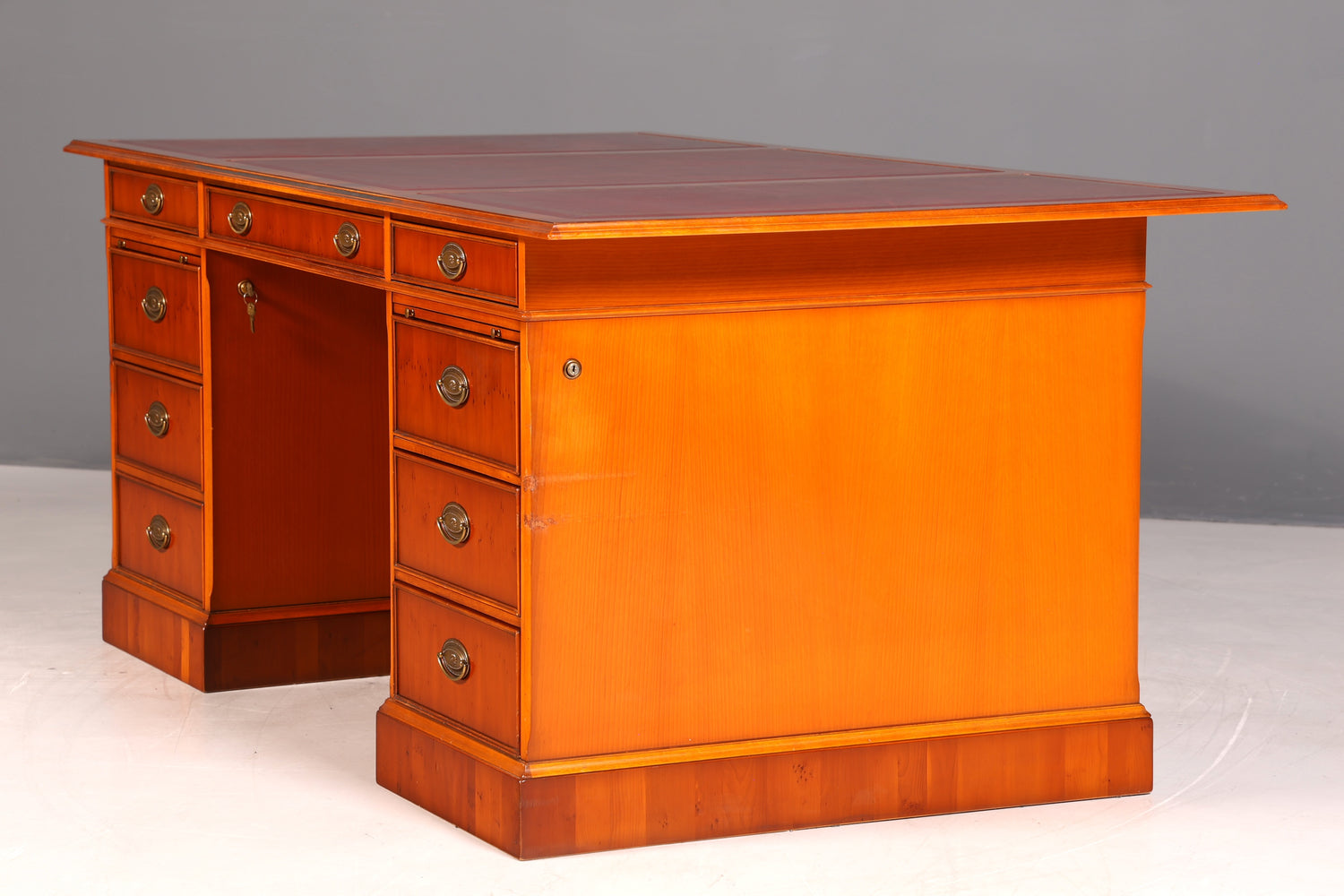 G721 Finish cm HELDENSE Wunderschöner Englischer Schreibtisch Englisch Eibe Desk Leder Auflage Antik Stil Bürotisch Office Desk (Kopie)