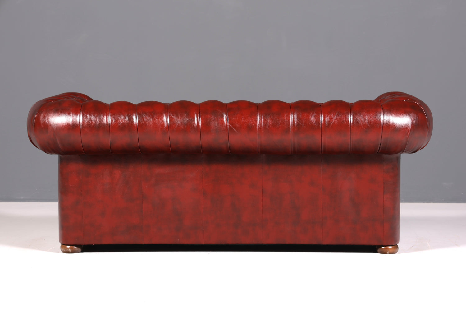 Wunderschönes Original Chesterfield Sofa 3- Sitzer echt Leder Oxblood Couch Englisch