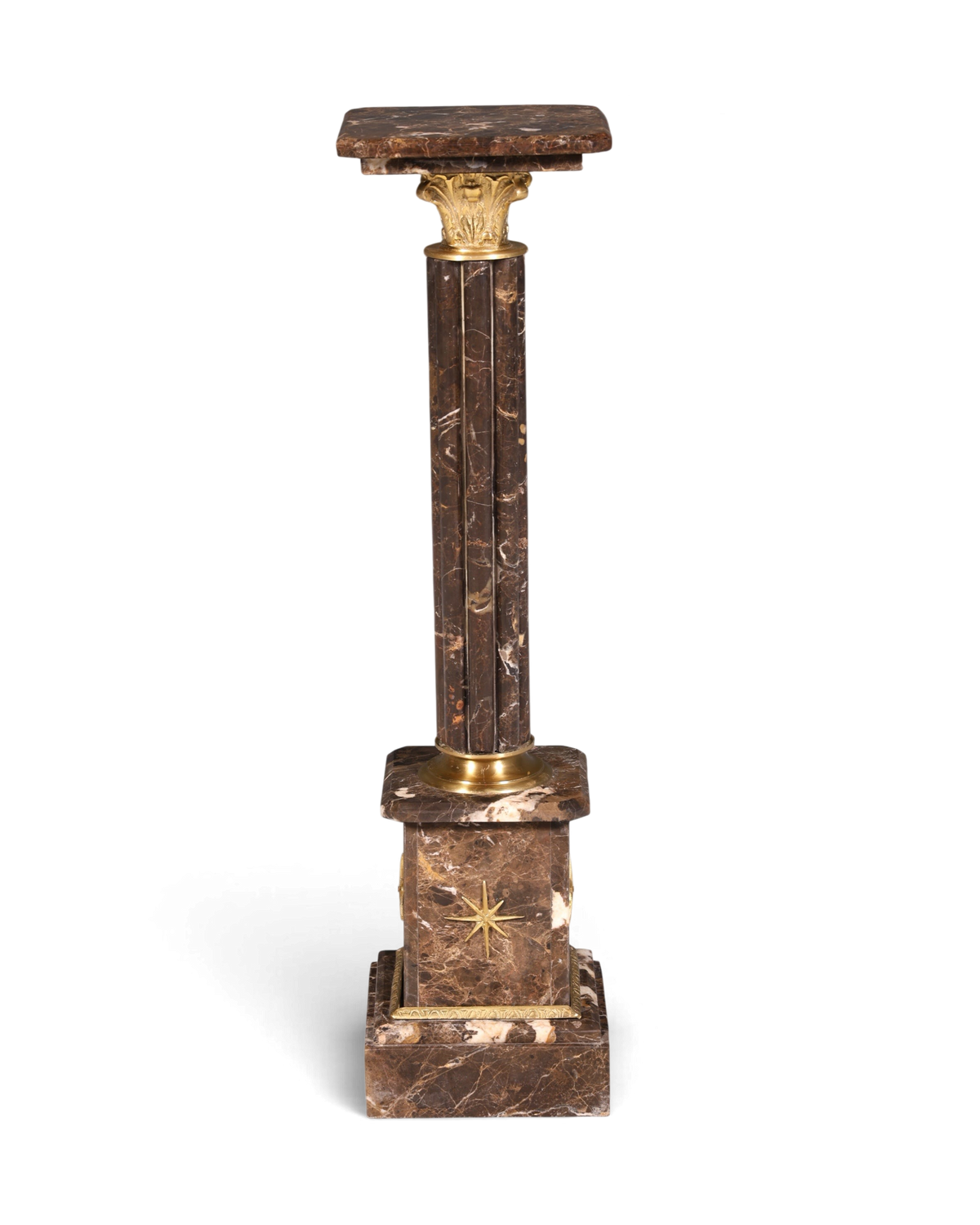 Hauptstadt Möblerei Louis XV tarzı kahverengi mermer sütun, altın rengi metal detaylı el yapımı dekoratif kaide.