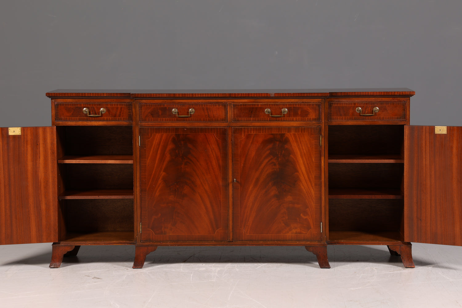 Wunderschönes Englisches Sideboard Mahagoni Schrank Antik Stil 60er Buffetschrank Kommode Anrichte Vintage