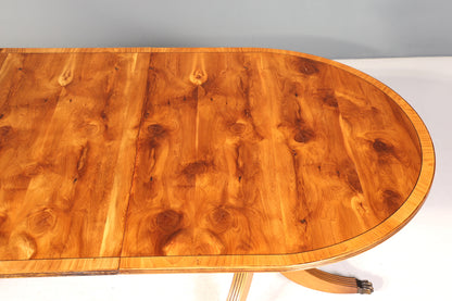 E830 Finish Wunderschöner Englischer Tisch ausziehbarer Esstisch Antik Stil 60s Küchentisch Eibe