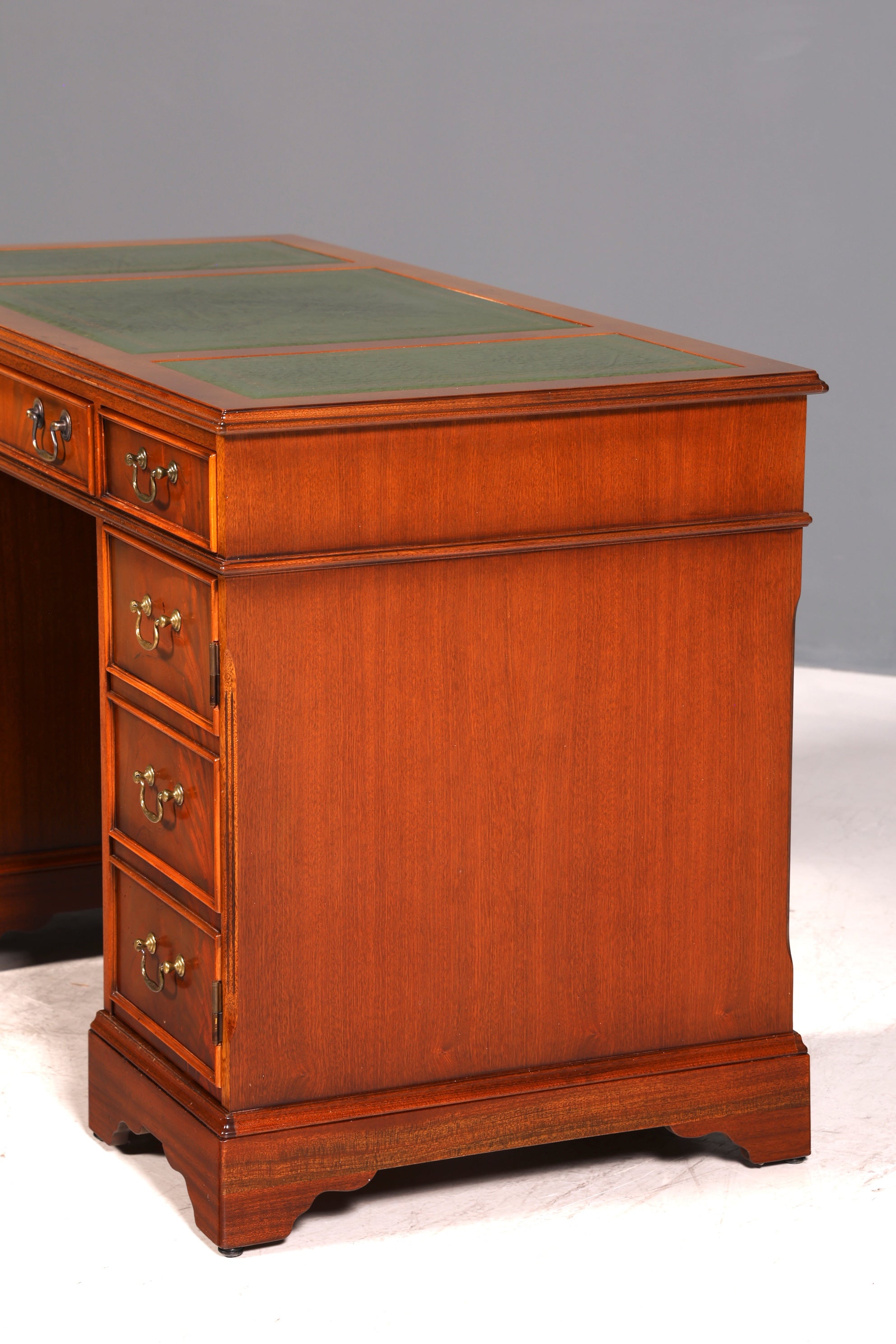 Wunderschöner Englischer Schreibtisch Englisch Eibe Desk Leder Auflage Antik Stil Bürotisch Office Desk