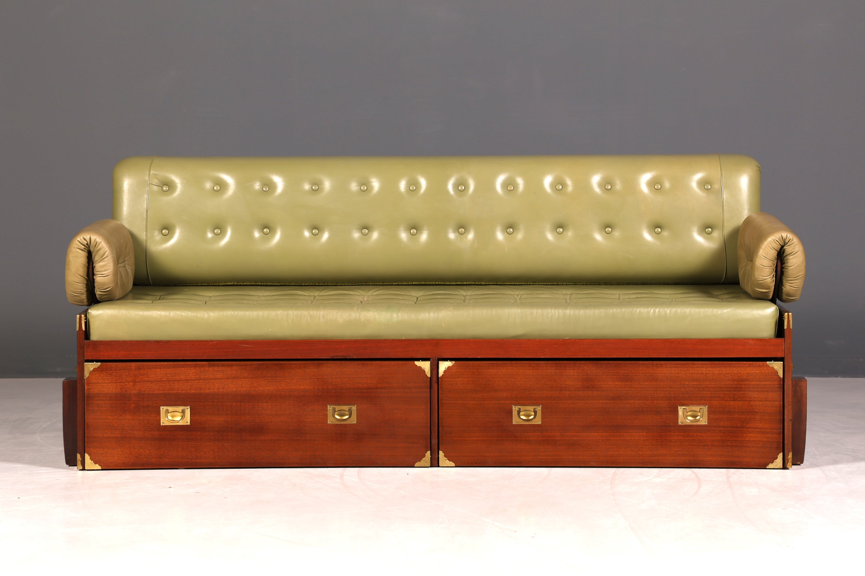 Seltenes Maritim Sofa Daybed Schlafcouch Englischer echt Leder Military Chest Bett Antik