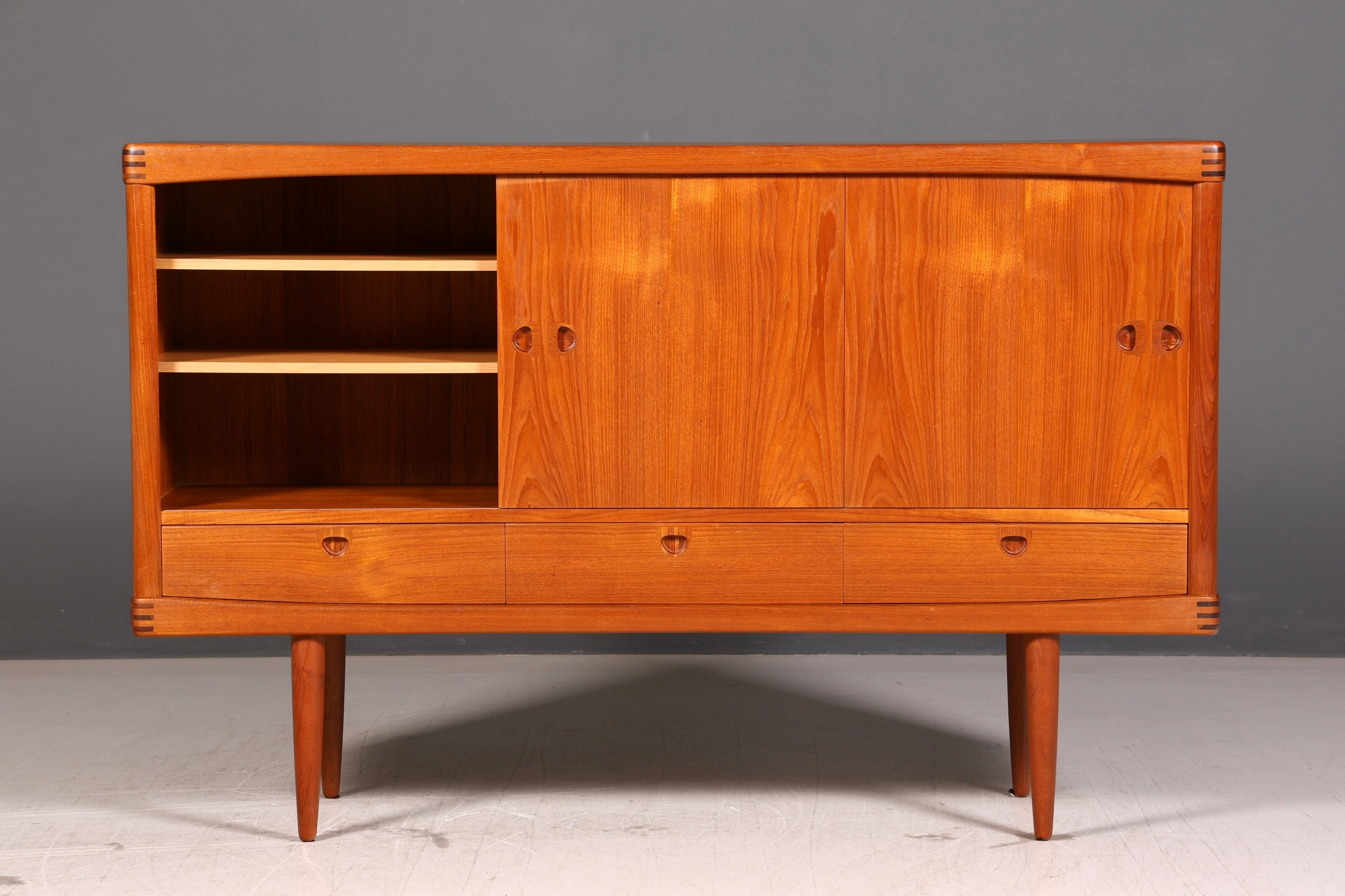 Wunderschönes Bramin Highboard Teak Danish Design Sideboard Schrank Mid Century Vintage 60s