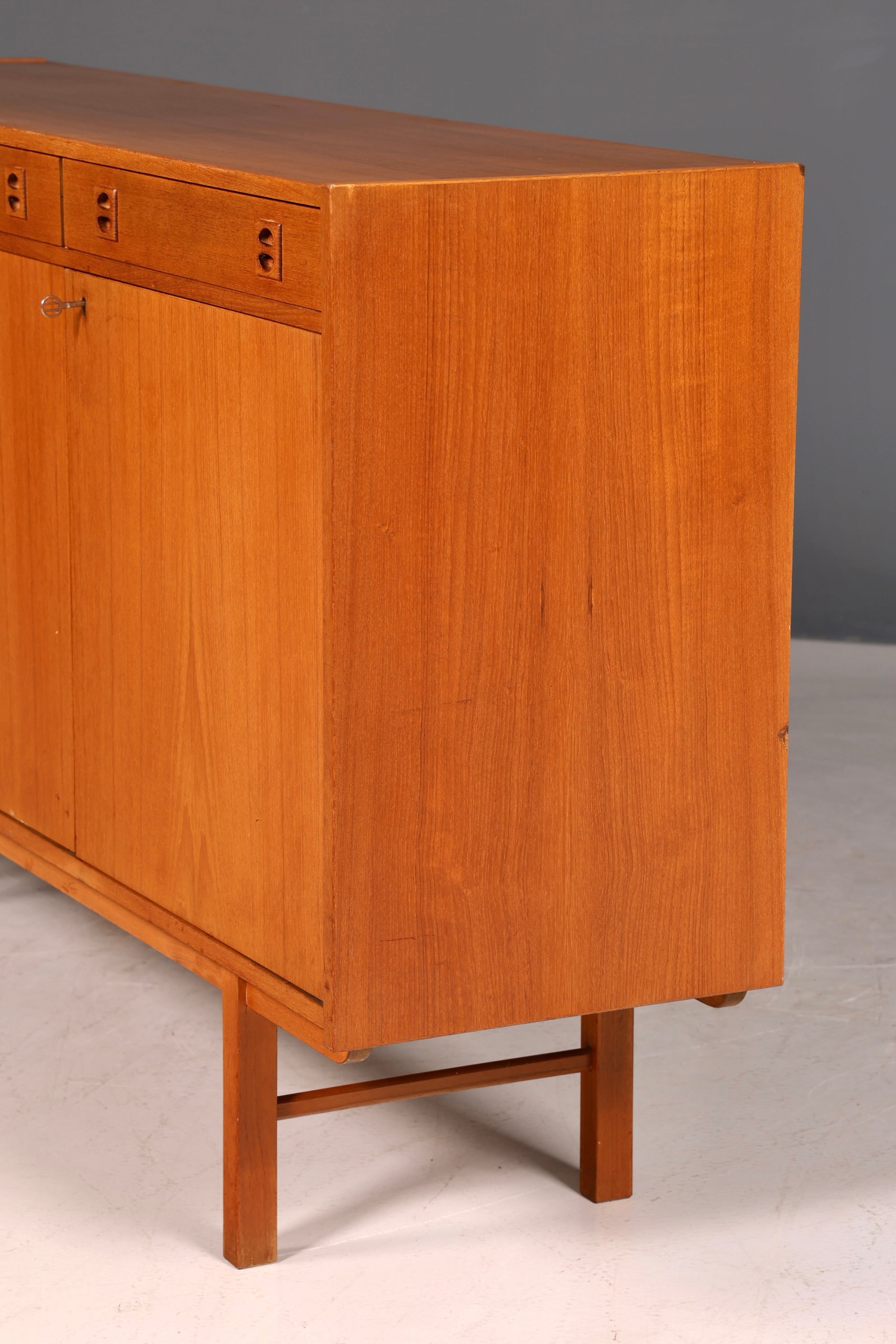 G203 Finish Teak Wunderschönes Mid Century Sideboard Vintage TV Kommode 60s Schrank (Kopie)