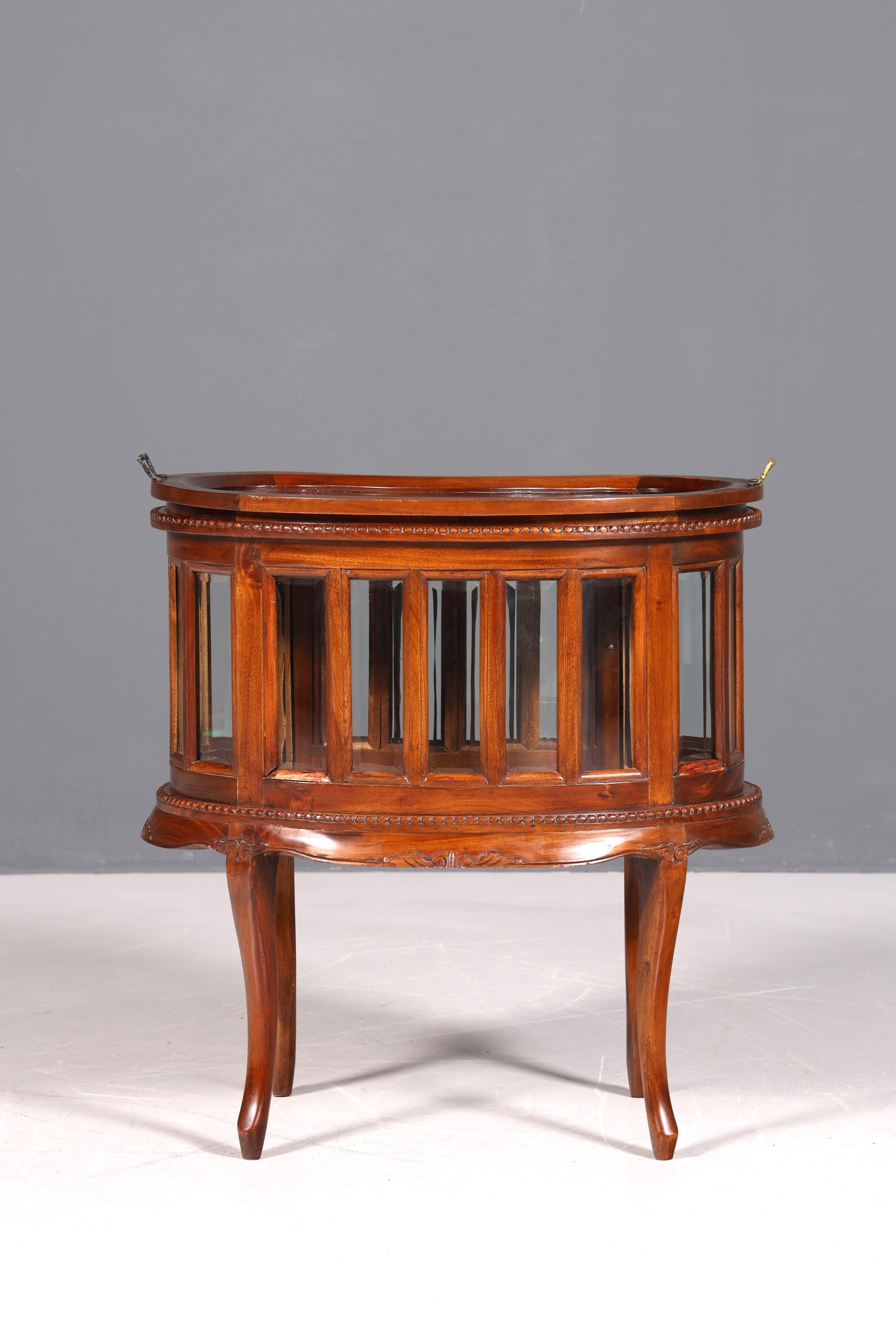 Wunderschöner filigraner Chippendale Barschrank echt Holz Teeschrank im Jugendstil Vitrine