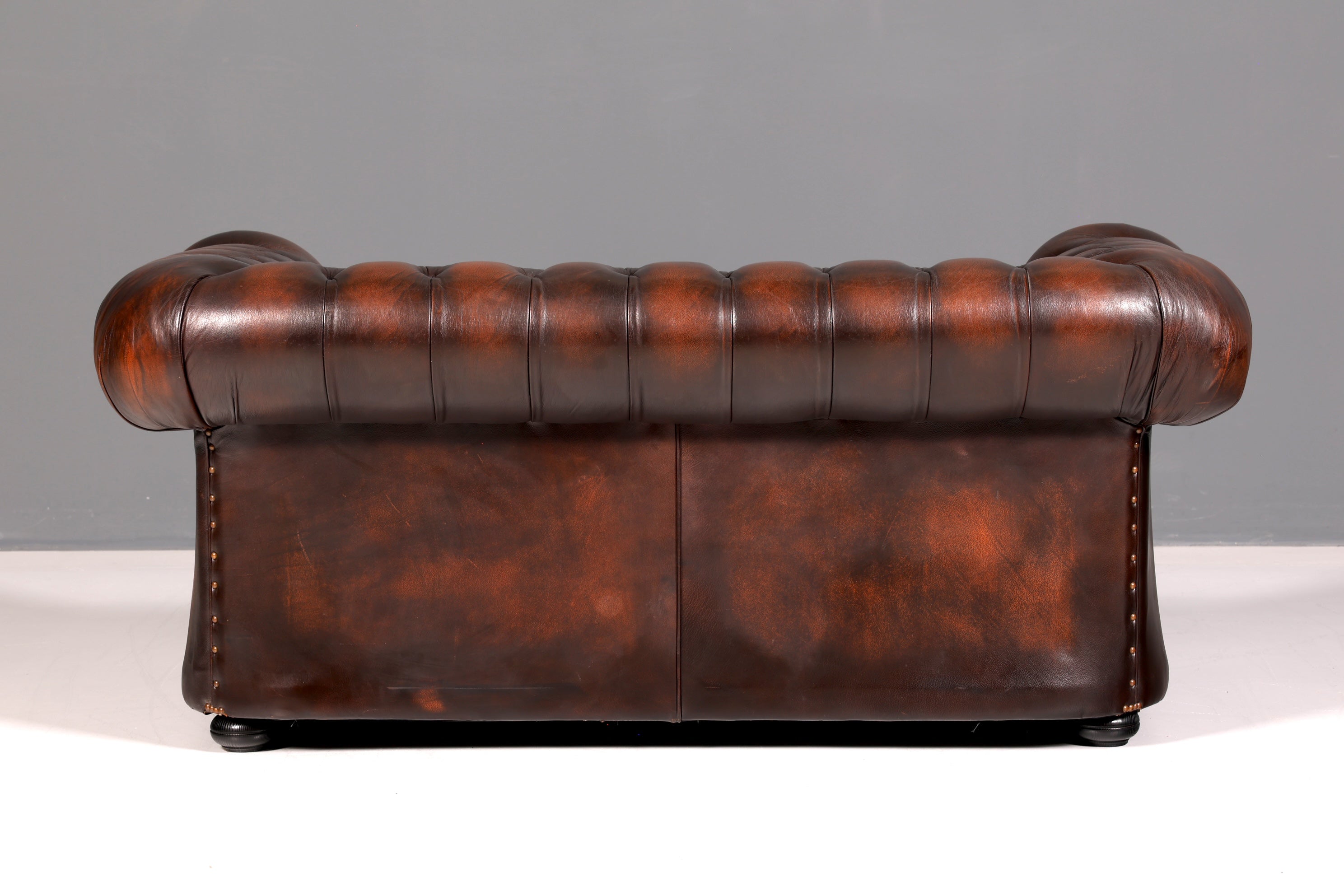 Wunderschönes Original Chesterfield Sofa 2-Sitzer Couch Echt Leder Englisch Polstersofa