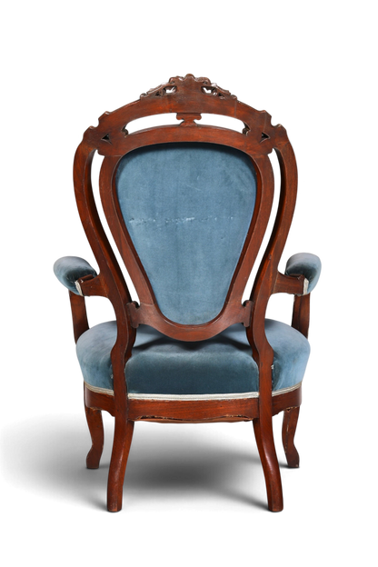 Hauptstadt Möblerei Louis Philippe Sessel im Biedermeier Stil mit blauem Samtbezug und dunklem Holz, Rückansicht