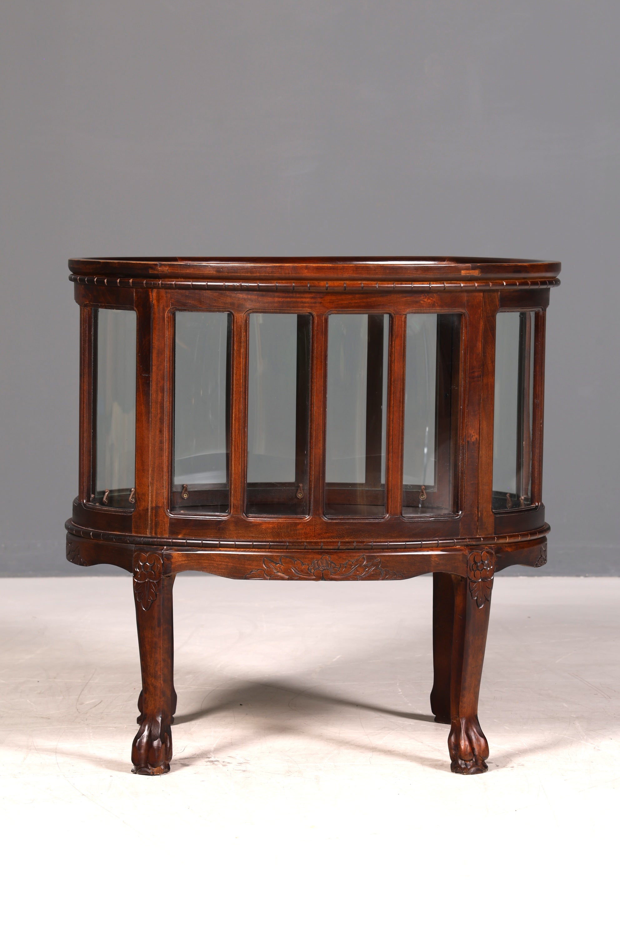 Wunderschöner filigraner Chippendale Barschrank echt Holz Teeschrank im Jugendstil Vitrine