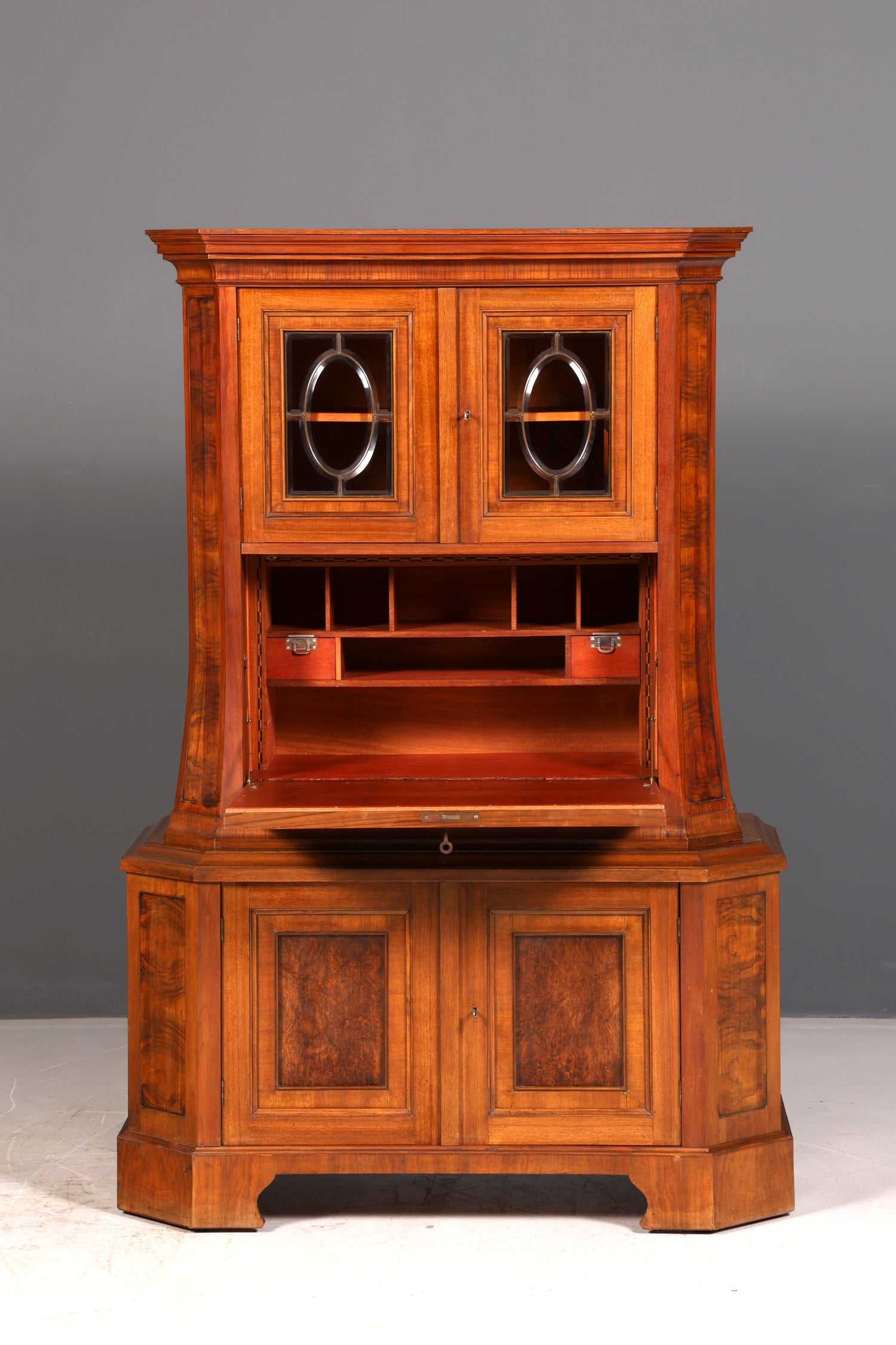 Wunderschöner Jugendstil Sekretär Vitrine Aufsatzschrank Nussbaum um 1900 Antik Schreibschrank Vertiko Vintage