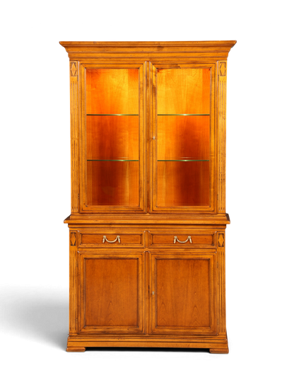 Hauptstadt Möblerei Selva Vitrine Villa Borghese aus massivem Holz mit Innenbeleuchtung im antiken Stil