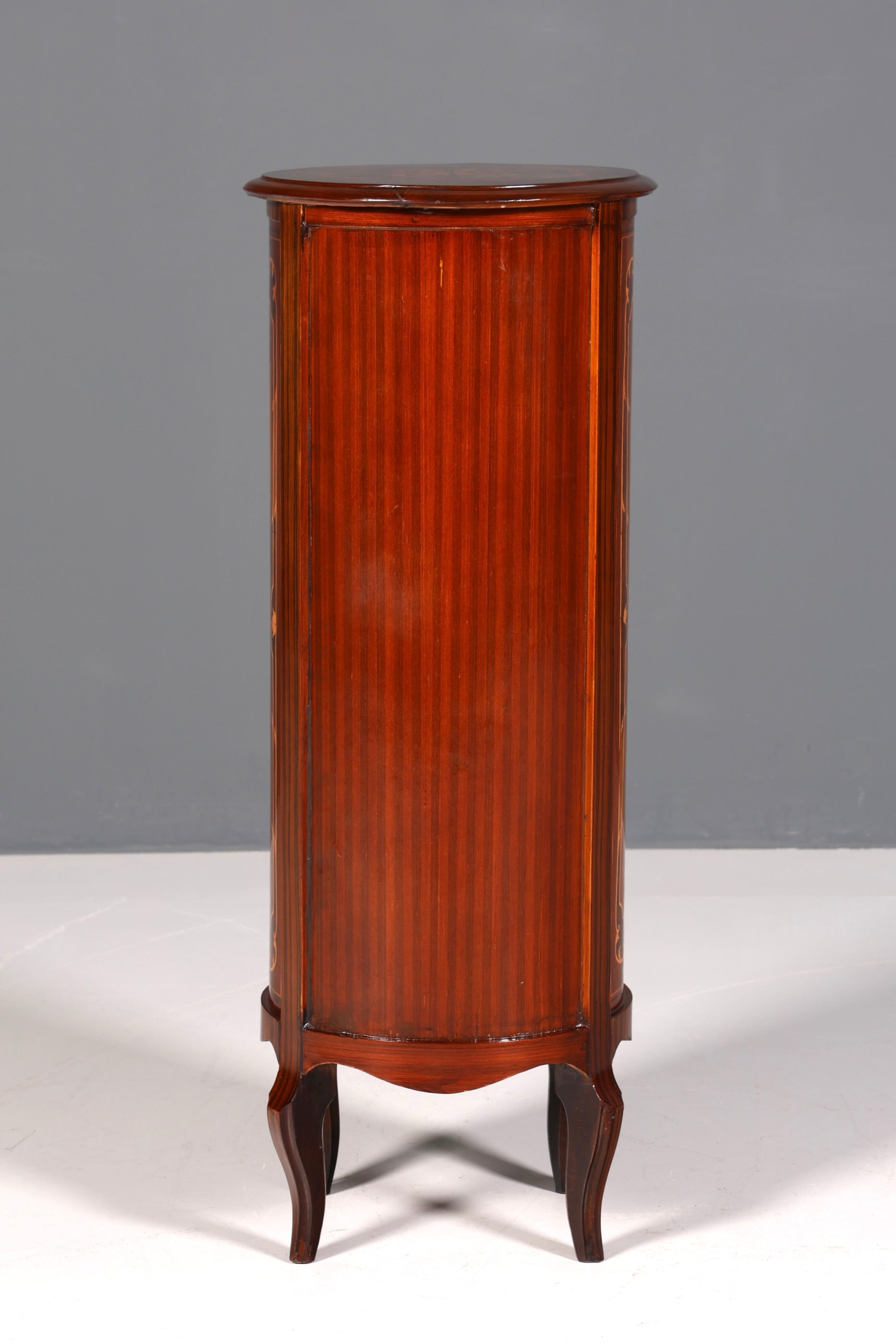 Elegant Baroque style chest of drawers, vertico with inlaid details, 7-drawer chest