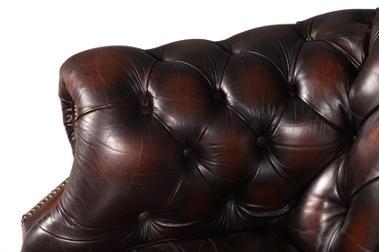 Hauptstadt Möblerei Chesterfield Centurion Sessel aus braunem Echtleder mit klassischer Knopfheftung und Armlehne