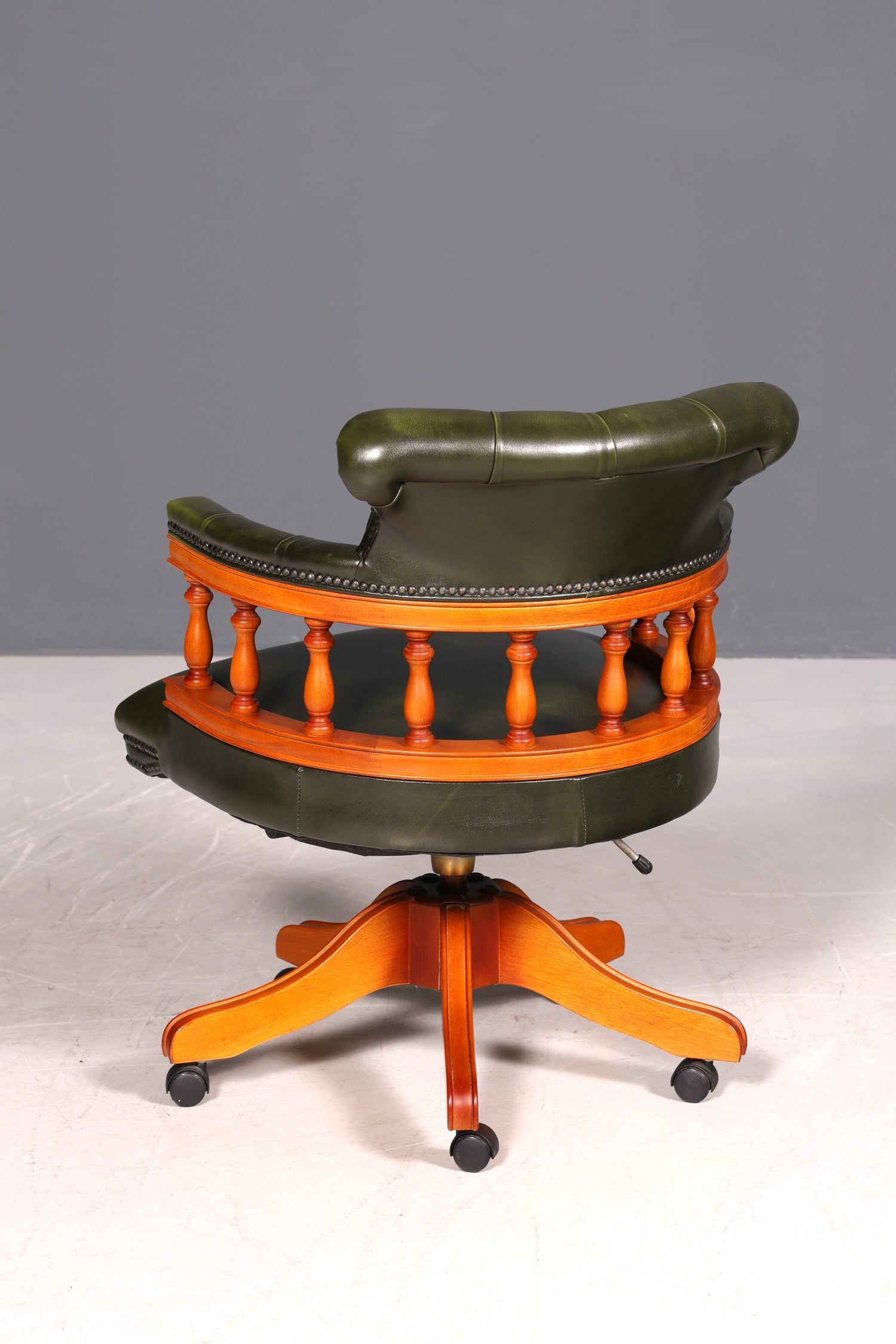 G216 Finish cm Original Chesterfield Centurion Captain Chair Englisch grün echt Leder Sessel (Kopie)
