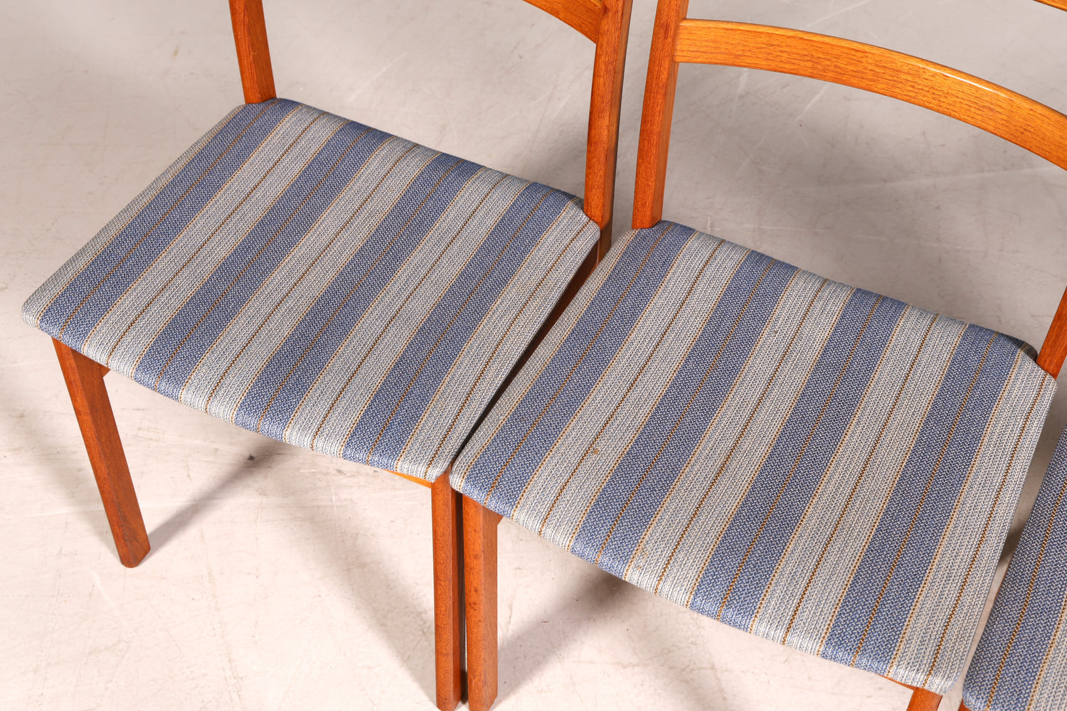 G403 Finish cm 4x Mid Century Teak Holz Stühle Made in Denmark Retro Stuhlset Danish Design Küchenstühle (Kopie)