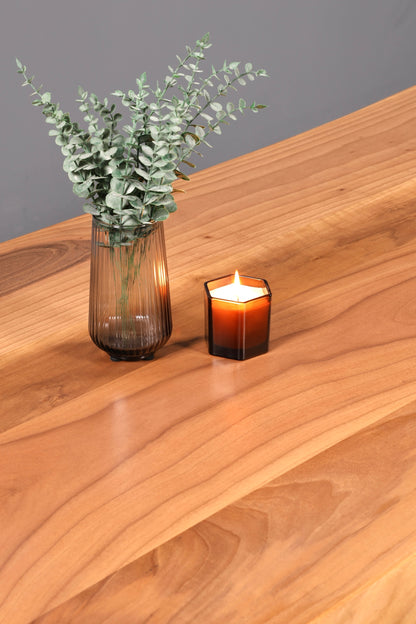 Traumhafter Nussbaum Tisch 200cm-100cm Esszimmer Tisch Baumkanten Platte Massiv Holz Küchentisch