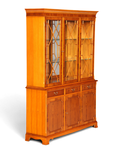 Hauptstadt Möblerei englische Vitrine aus Holz mit verglasten Türen, Innenbeleuchtung und höhenverstellbaren Regalen