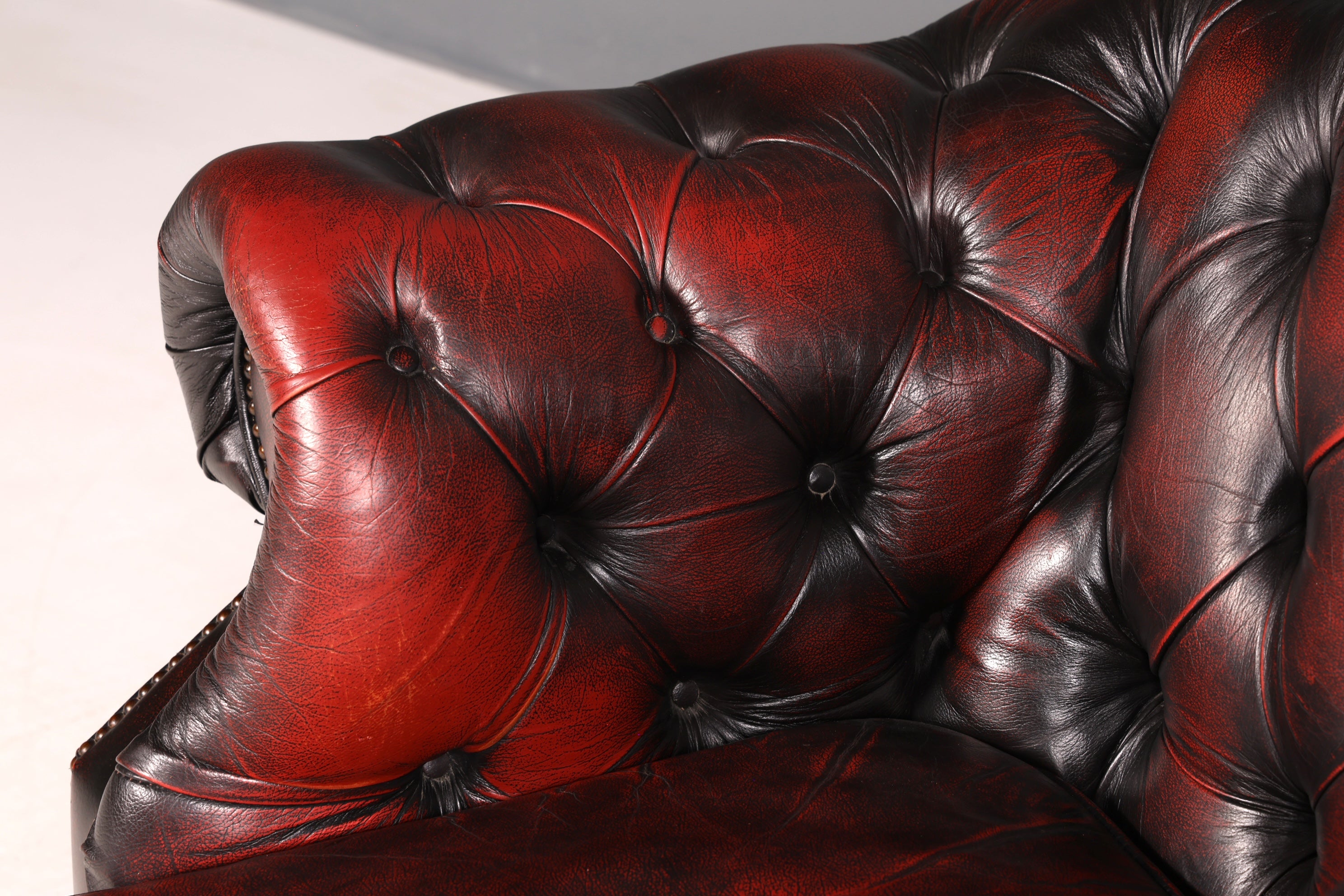 G550 Finish cm Wunderschöner Original Chesterfield Centurion Sessel Englischer Armlehnsessel Englisch Herrensessel (Kopie)