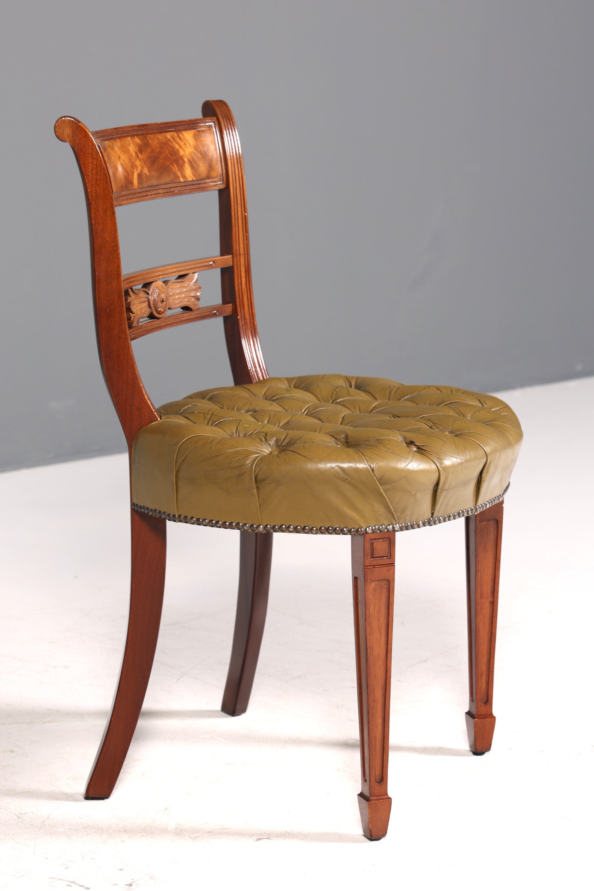 Wunderschöner Chesterfield Stuhl Anno Dom Sekretär Stuhl Englisch echt Leder Küchenstuhl 1 von 4