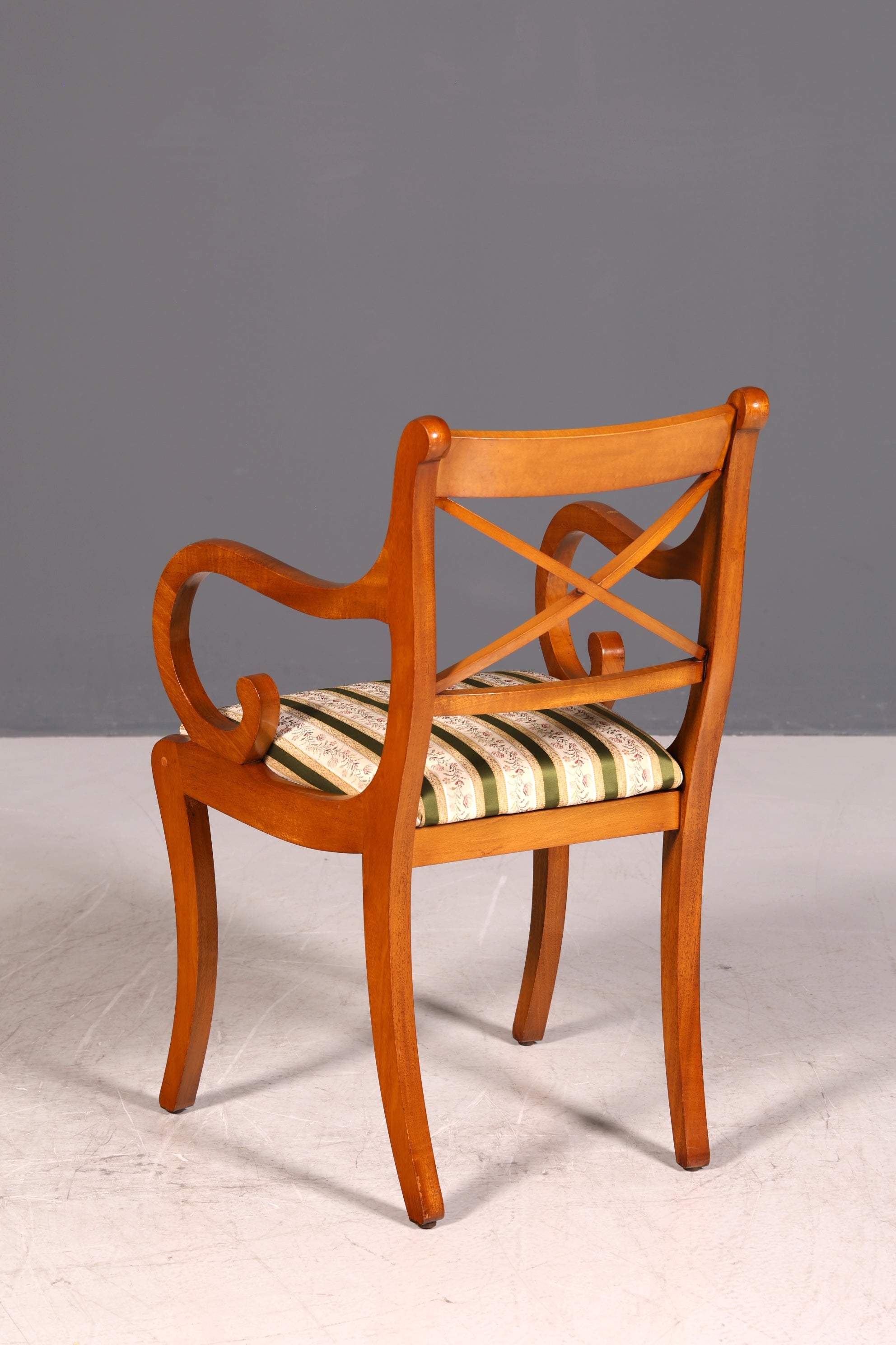 Wunderschöner Englischer Stuhl UK Armlehnstuhl Antik Stil Regency Sekretär Stuhl Eibe Polsterstuhl 4 von 5