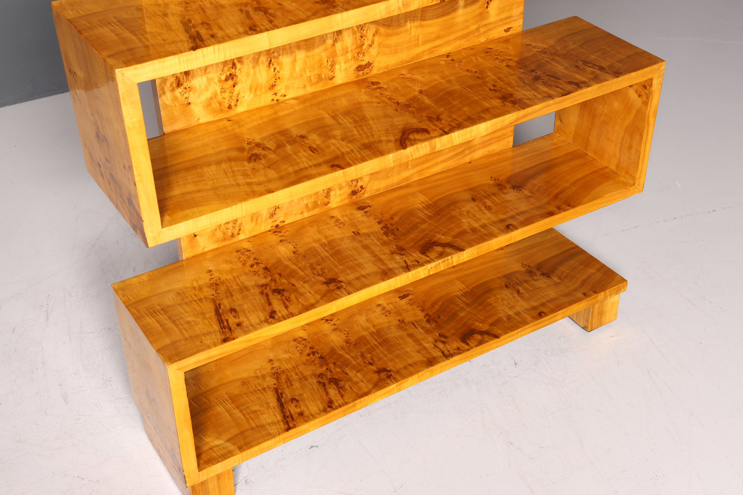 Traumhaftes Art Deco Stil Bücherregal Birke Luxus Möbel Kult Schrankregal Regal