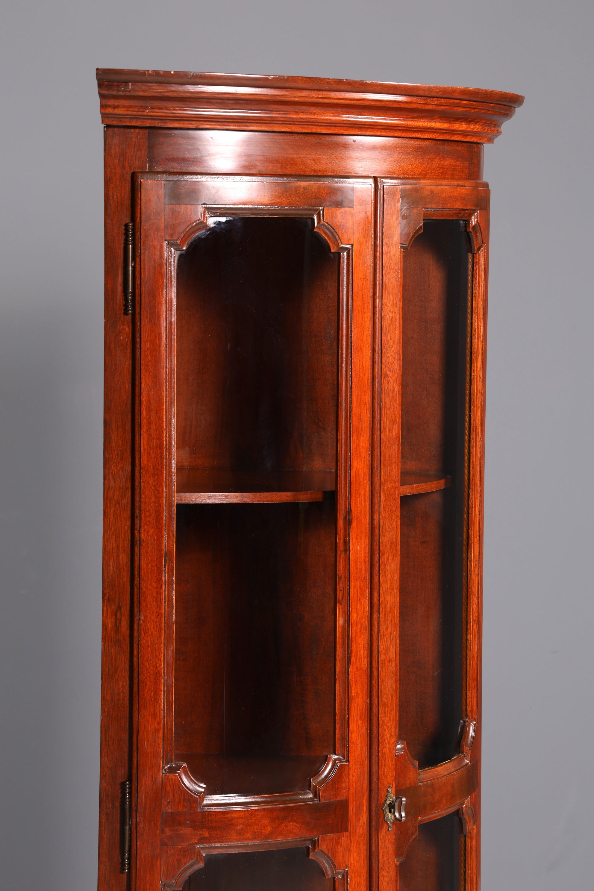 Wunderschöne Original Selva Eckvitrine Antik Stil Vitrine Schrank Geschirrschrank Glasvitrine Eckschrank 2 von 2