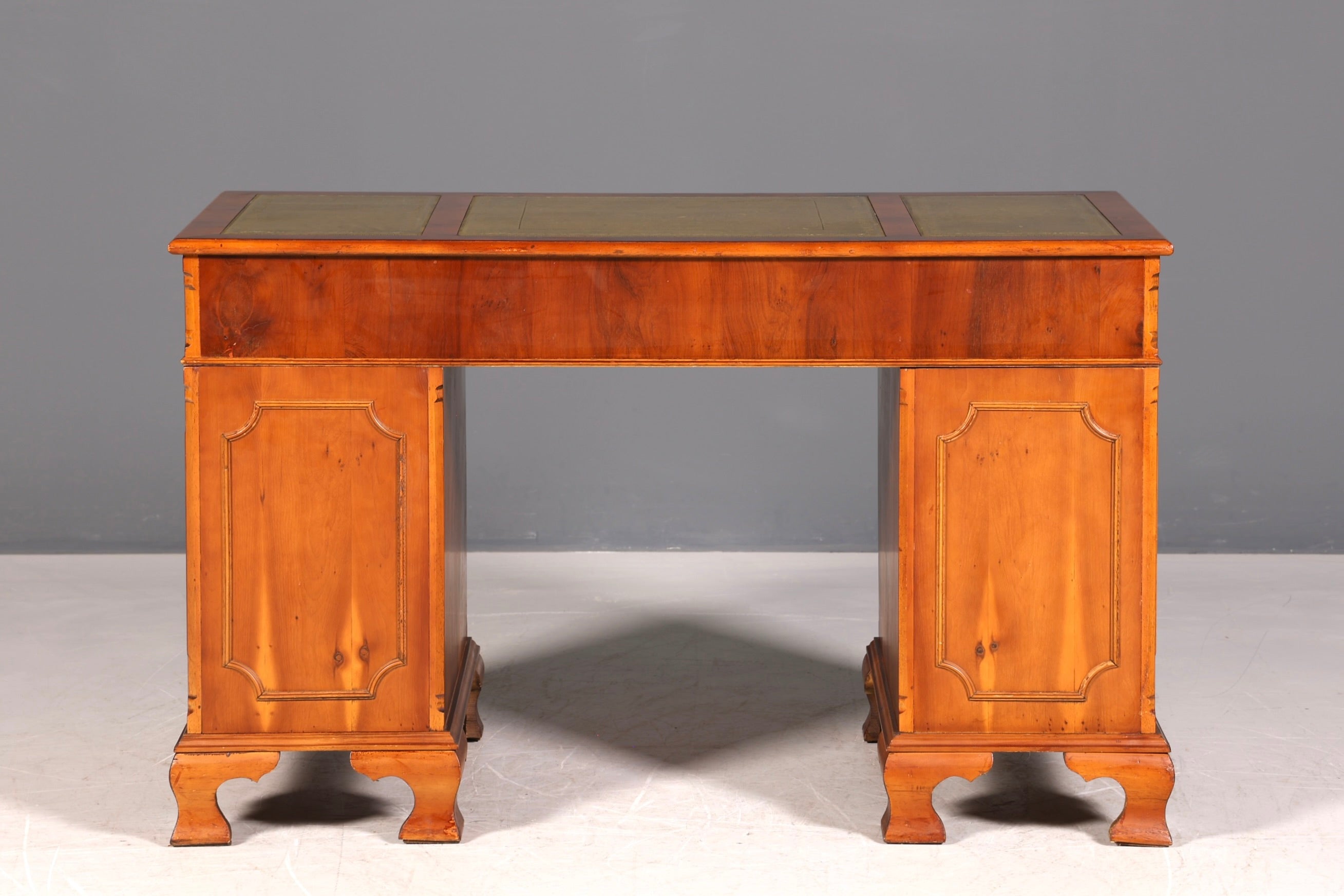 G072 Finish cm Wunderschöner Englischer Schreibtisch echt Lederauflage Bürotisch Antik Stil Office Desk