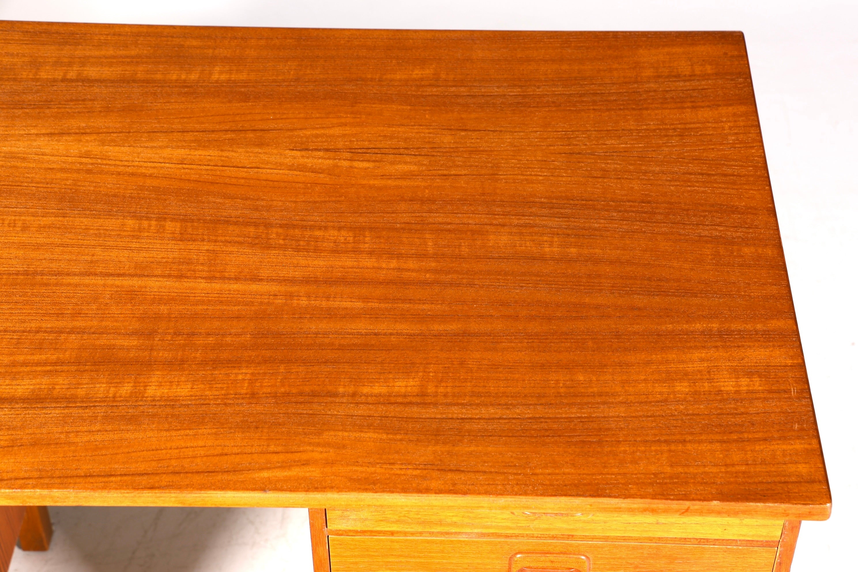 Wunderschöner Mid Century Schreibtisch Danish Design Teak Holz Bürotisch Vintage Office Table
