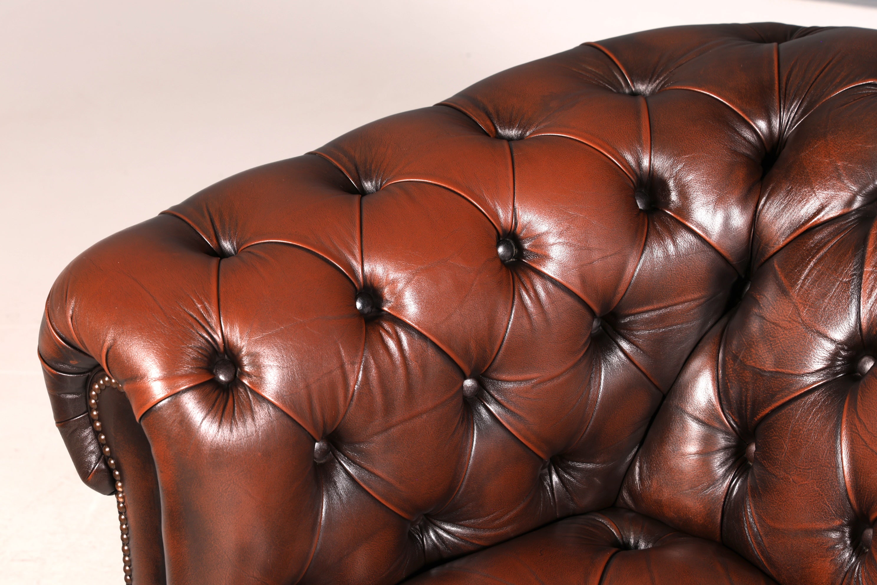 Wunderschönes Original Chesterfield Sofa 2-Sitzer Couch Englisches echt Leder Sofa UK 2 von 2