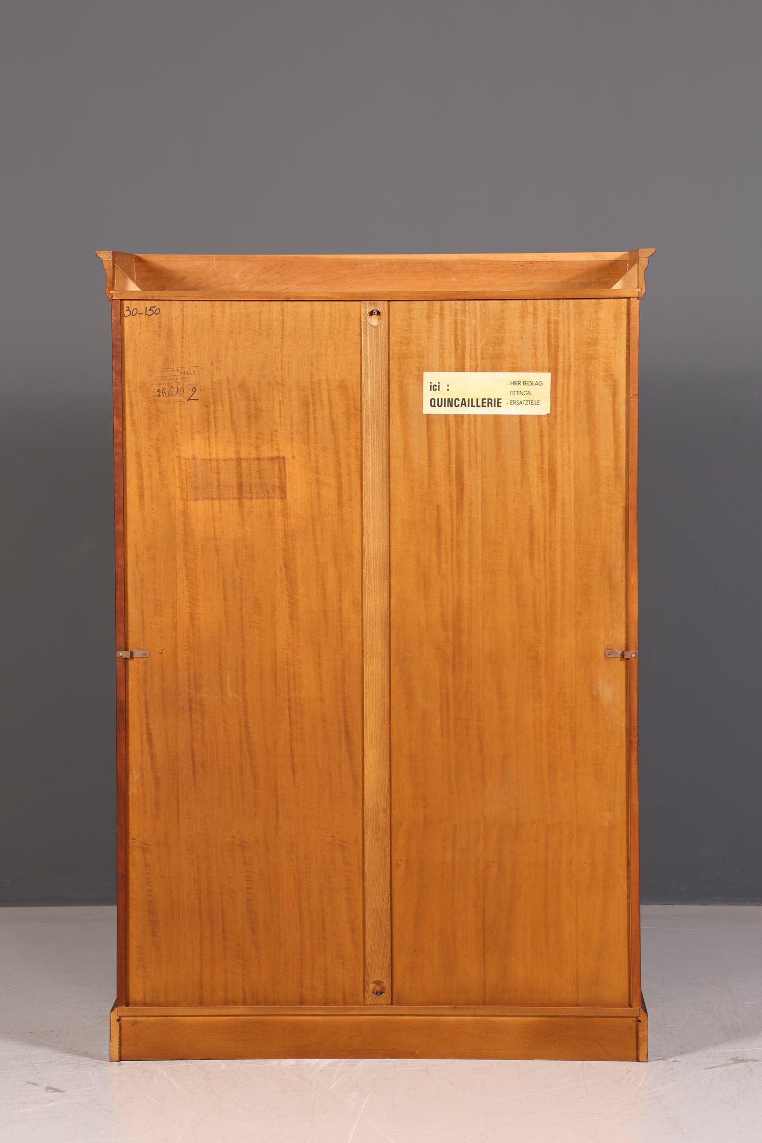 Edler Original Selva Kleiderschrank Kirschholz Dielenschrank Schlafzimmerschrank Wäscheschrank Italienische Möbel Vintage