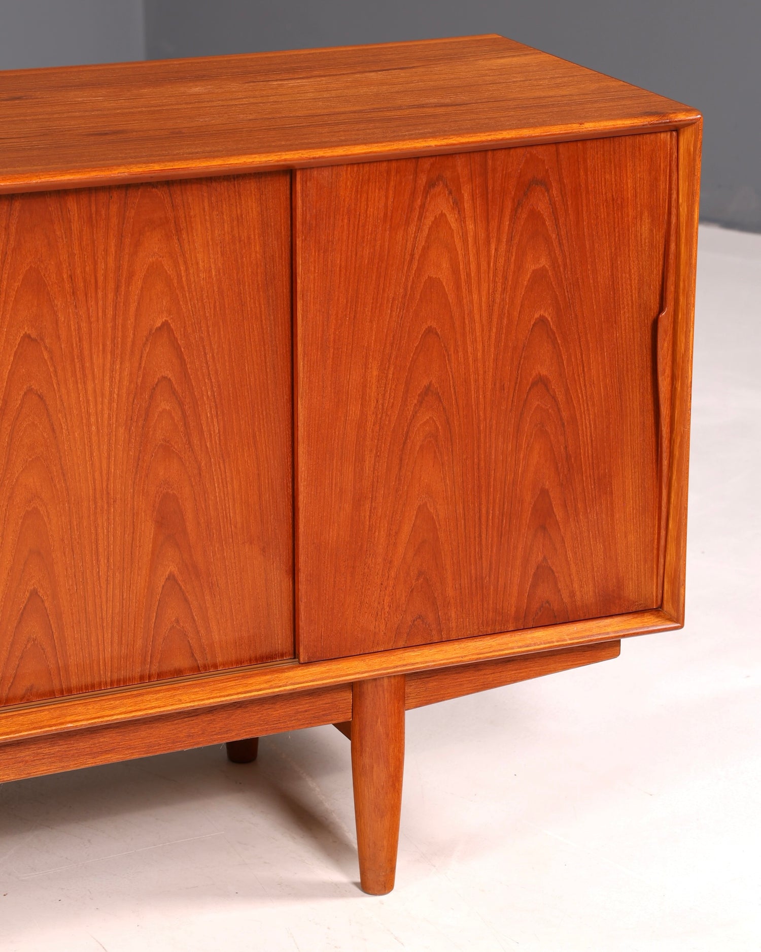 Beautiful Dyrlund mid-century teak sideboard, Danish design, vintage cabinet dresser