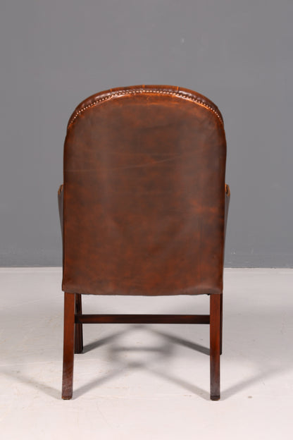 Wunderschöner Original Chesterfield Armlehnstuhl Braun Echt Leder Englisch Herrensessel Schreibtischstuhl Bürostuhl Sekretär Stuhl Antik Vintage