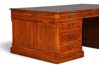Hauptstadt Möblerei englischer XXL Partnerdesk aus massivem Holz im antiken Vintage-Stil mit Schubladen