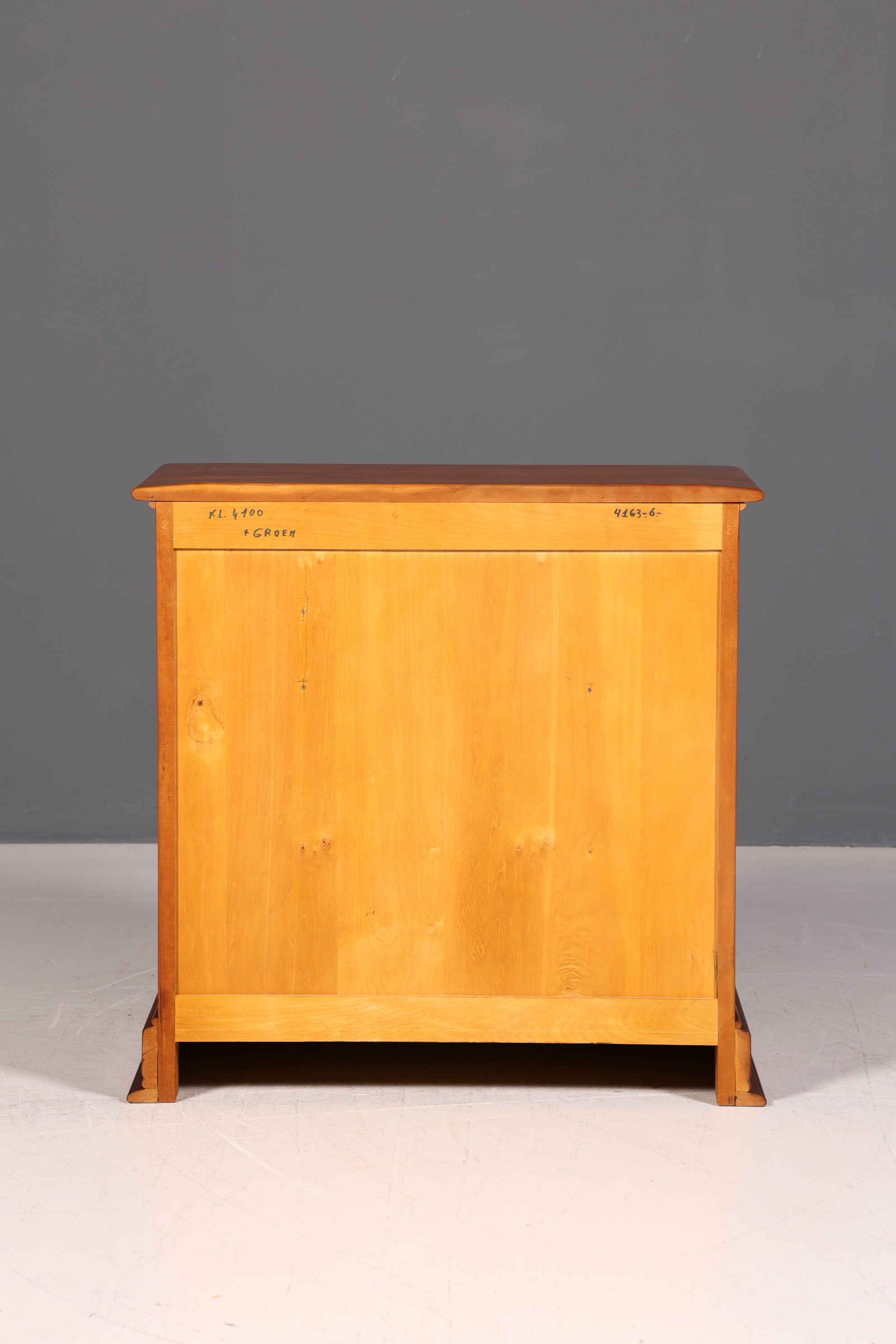 Edle Kommode im Biedermeier Stil Englischer Stil Eibe Echt Holz Sideboard Antik