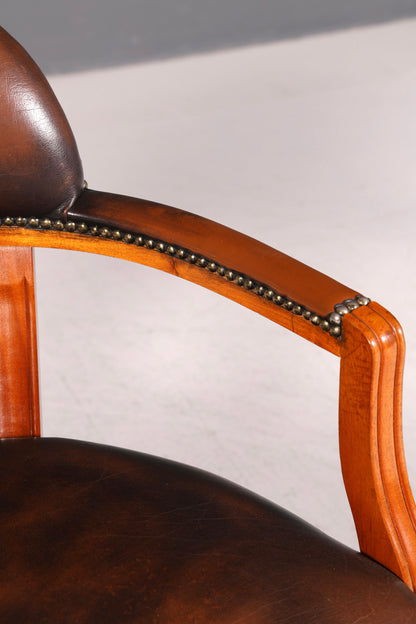 Wunderschöner Chesterfield Armlehnstuhl Braun Echt Leder Englisch Bürostuhl Schreibtischstuhl Sekretär Stuhl Court Chair 2 von 4