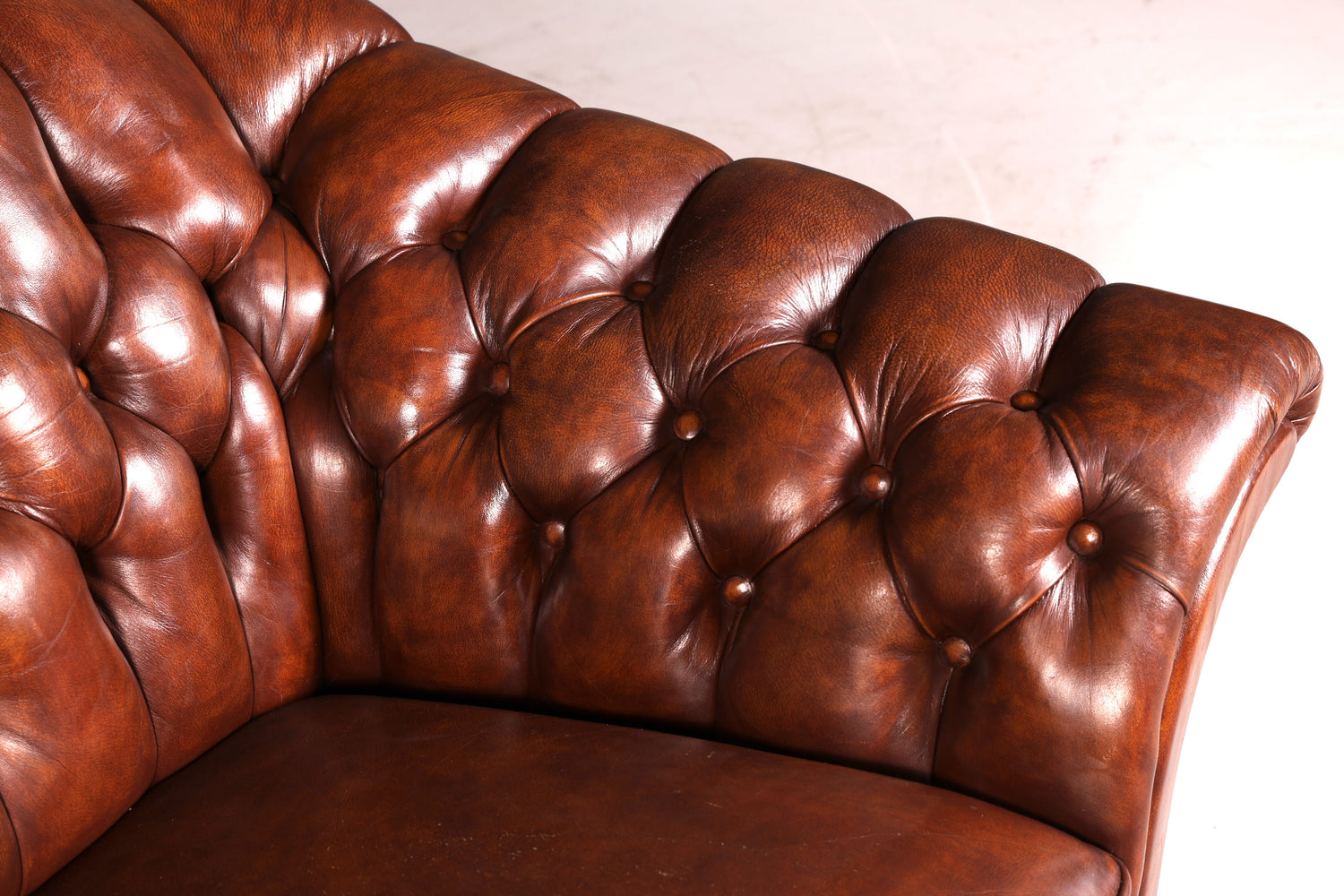 G447 Finish Wunderschönes Original Chesterfield Sofa 3- Sitzer echt Leder Oxblood Couch Englisch (Kopie)